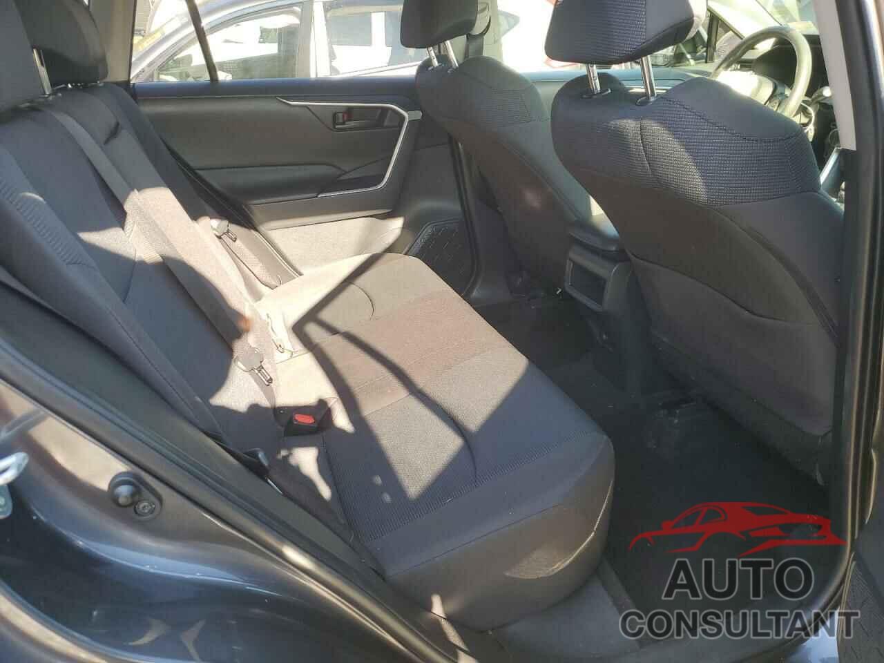 TOYOTA RAV4 2019 - JTMF1RFV8KD043429