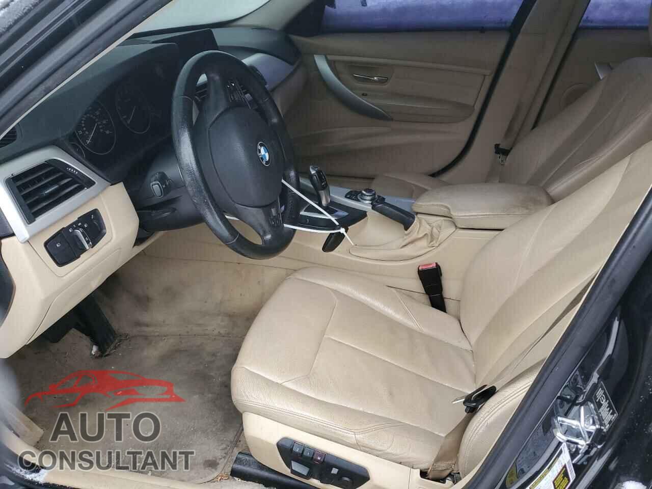 BMW 3 SERIES 2012 - WBA3A5C5XCF349647