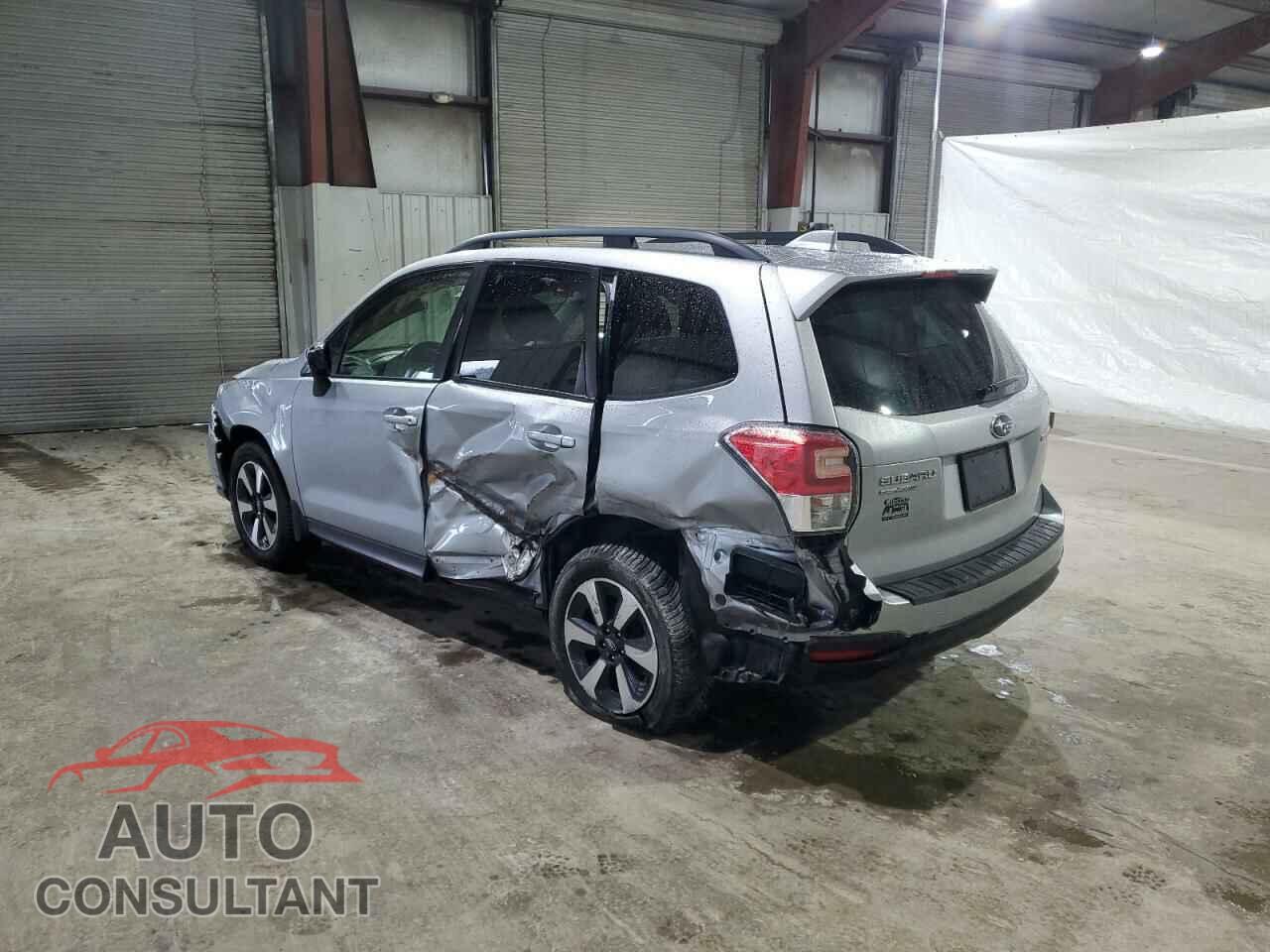 SUBARU FORESTER 2018 - JF2SJAEC7JH483702