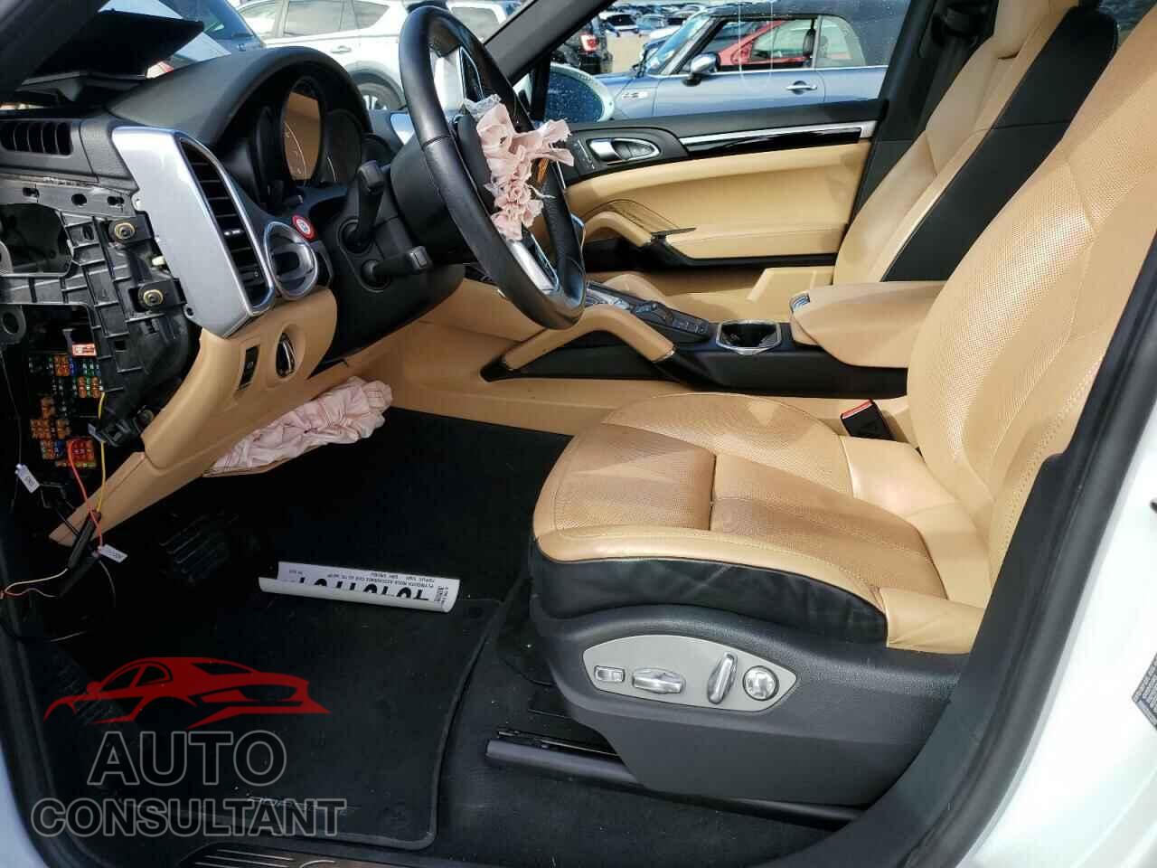 PORSCHE CAYENNE 2016 - WP1AA2A23GLA06203