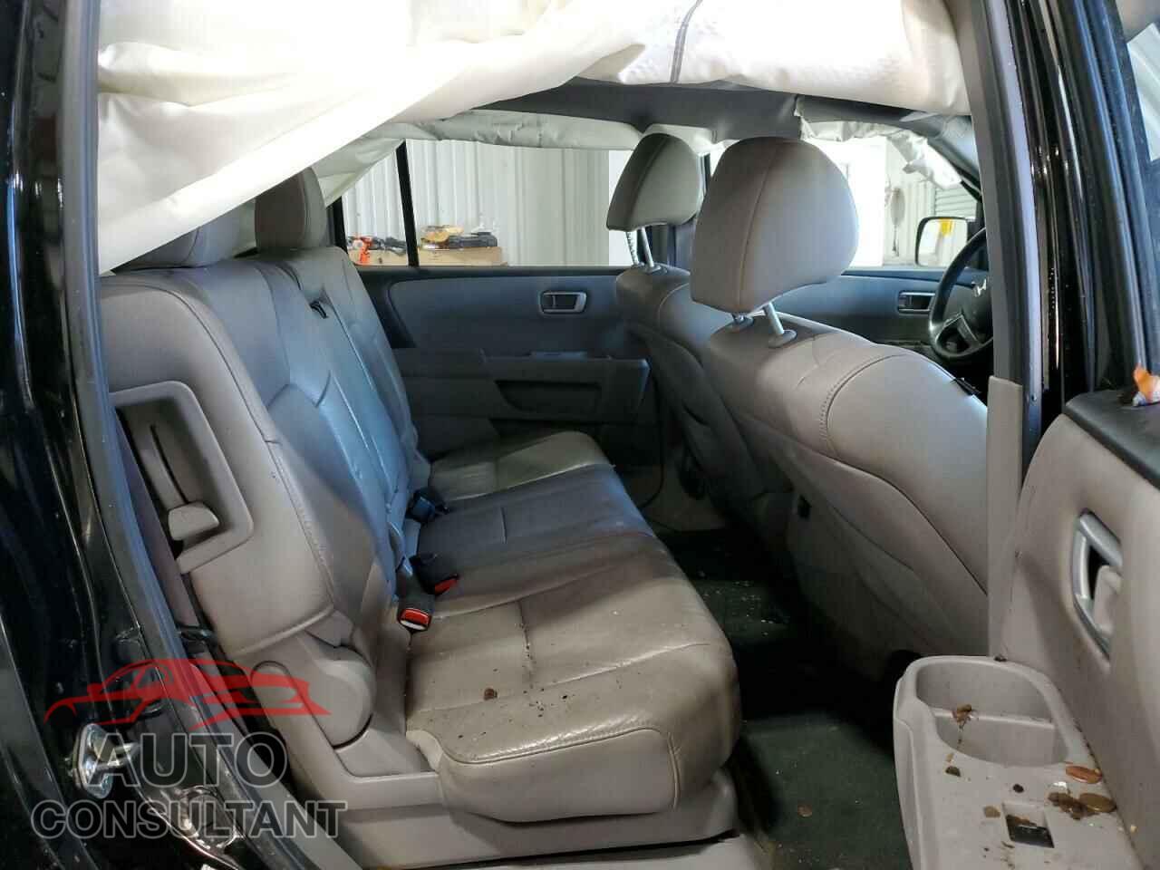HONDA PILOT 2013 - 5FNYF4H76DB075304