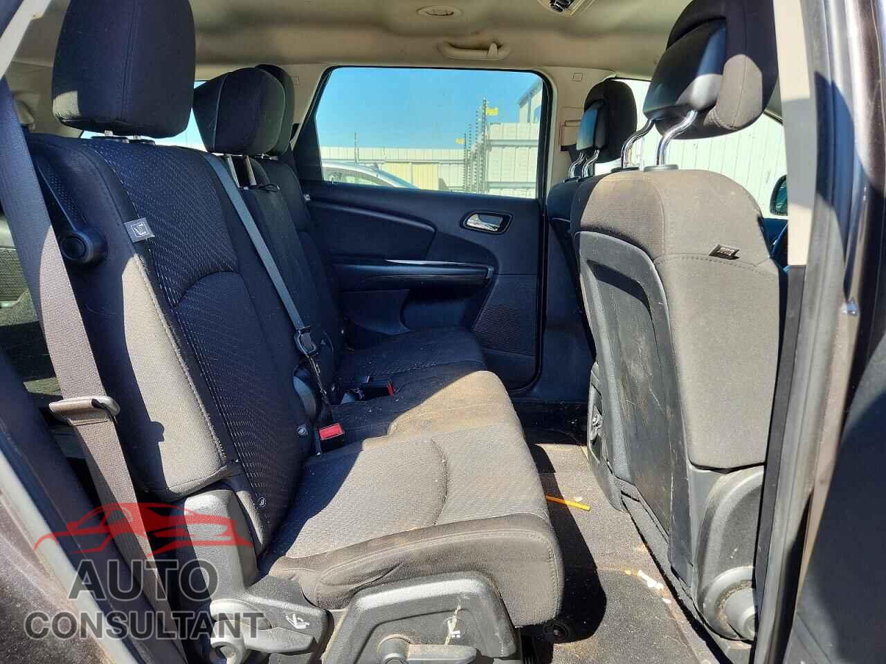 DODGE JOURNEY 2015 - 3C4PDCBB0FT723183