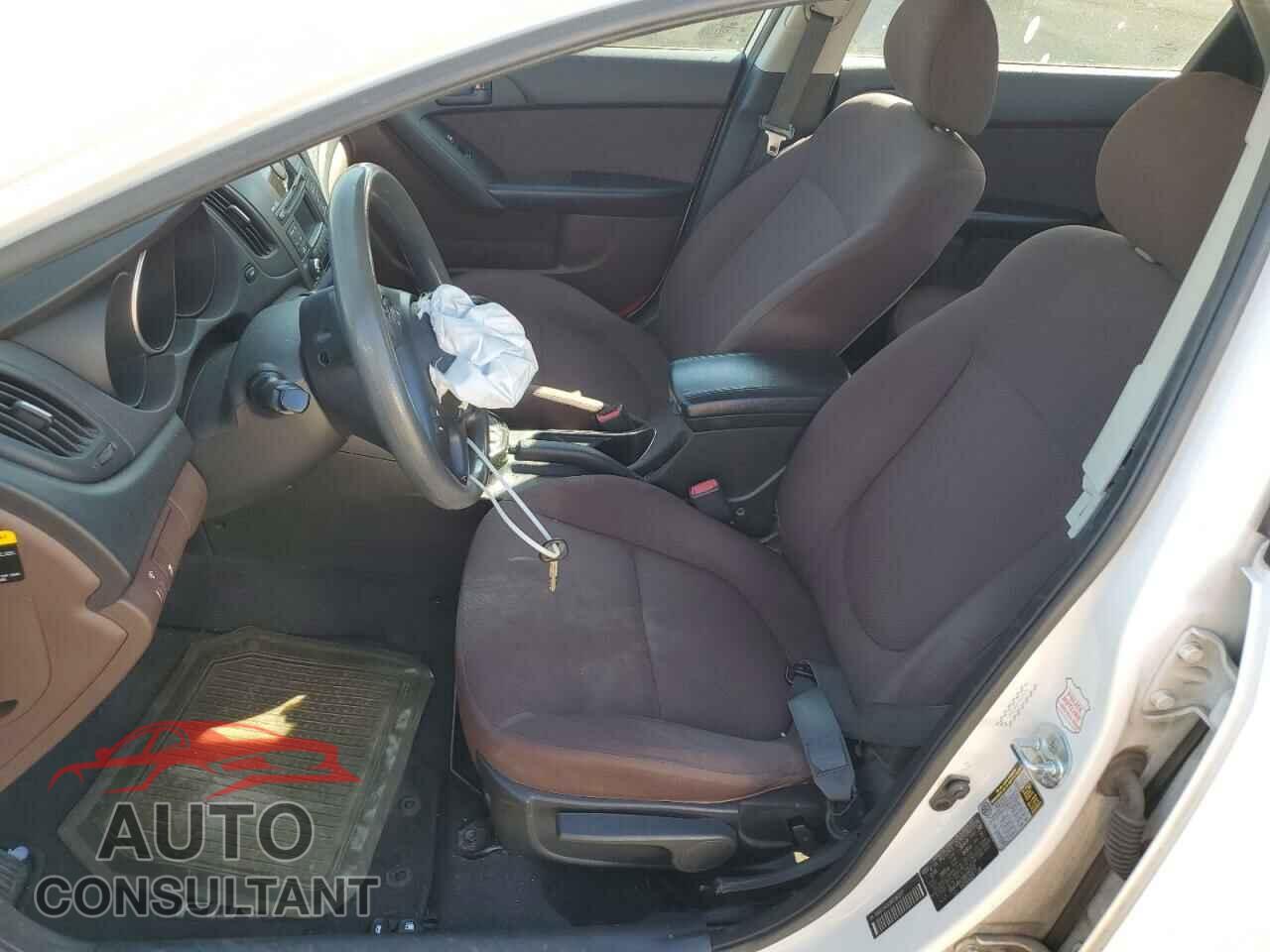 KIA FORTE 2011 - KNAFU4A23B5381237