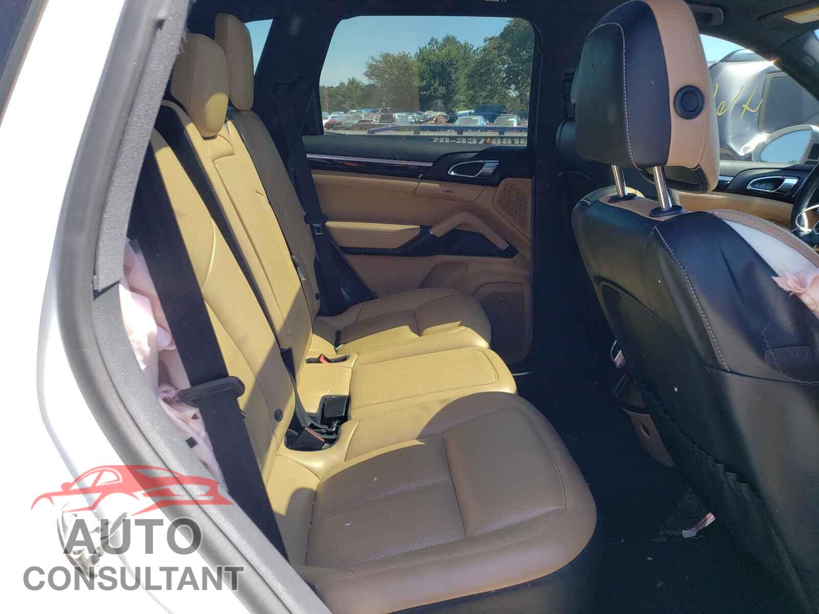 PORSCHE CAYENNE 2017 - WP1AE2A29HLA72843