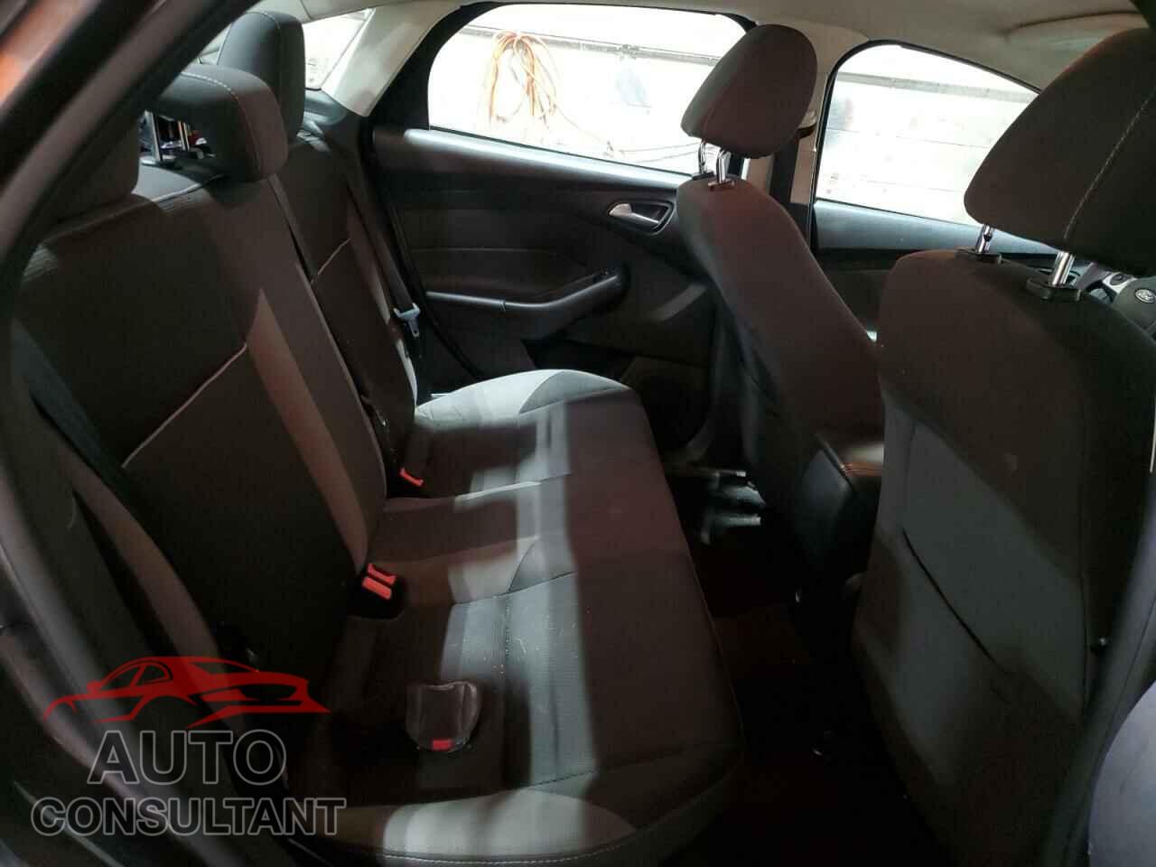 FORD FOCUS 2014 - 1FADP3F22EL452955