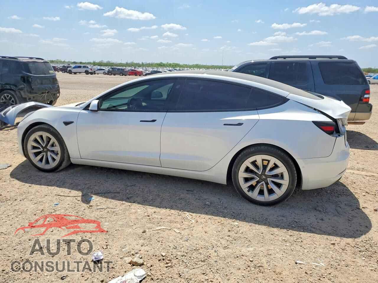 TESLA MODEL 3 2021 - 5YJ3E1EA5MF052818