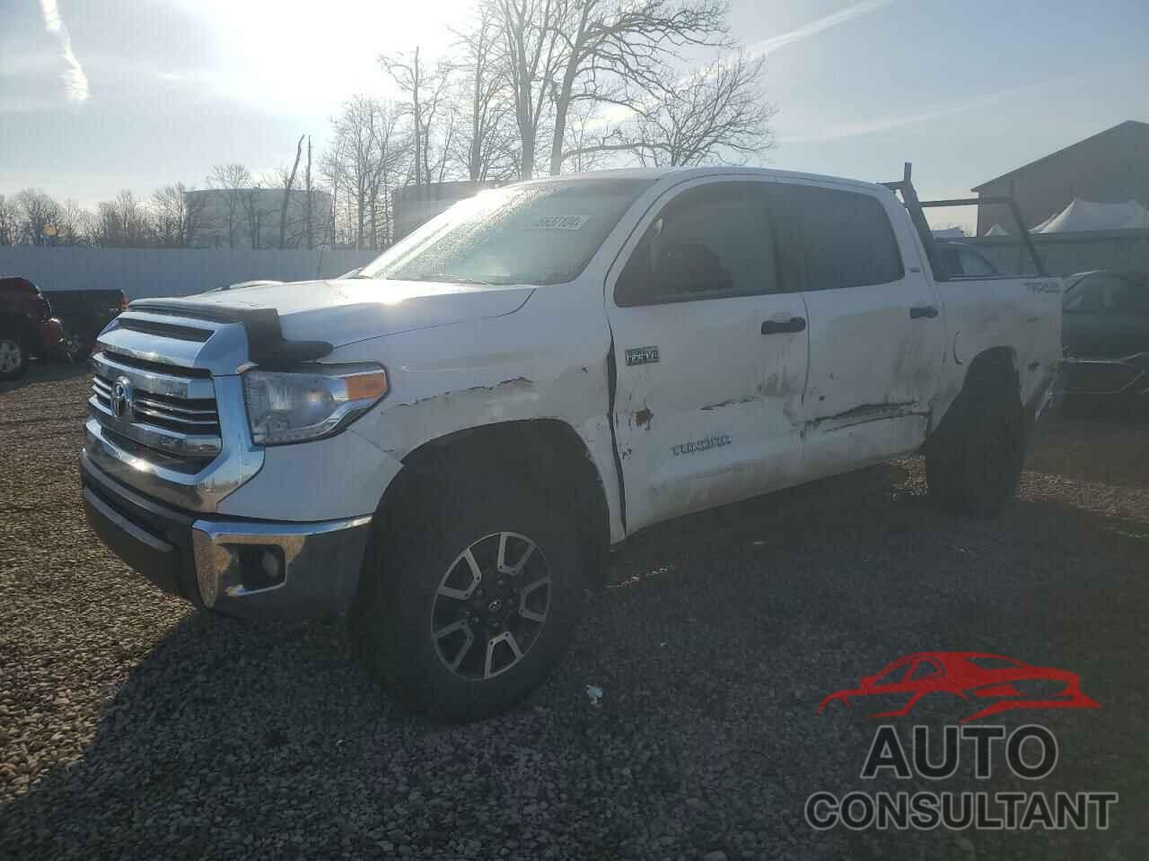 TOYOTA TUNDRA 2017 - 5TFDY5F12HX609343