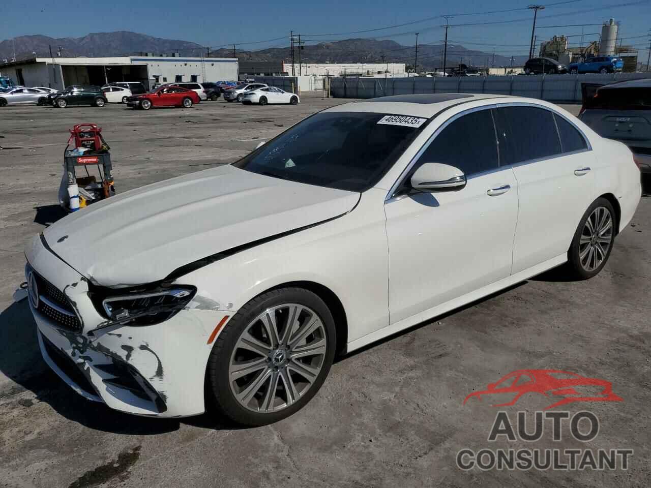MERCEDES-BENZ E-CLASS 2022 - W1KZF8DB7NB027441