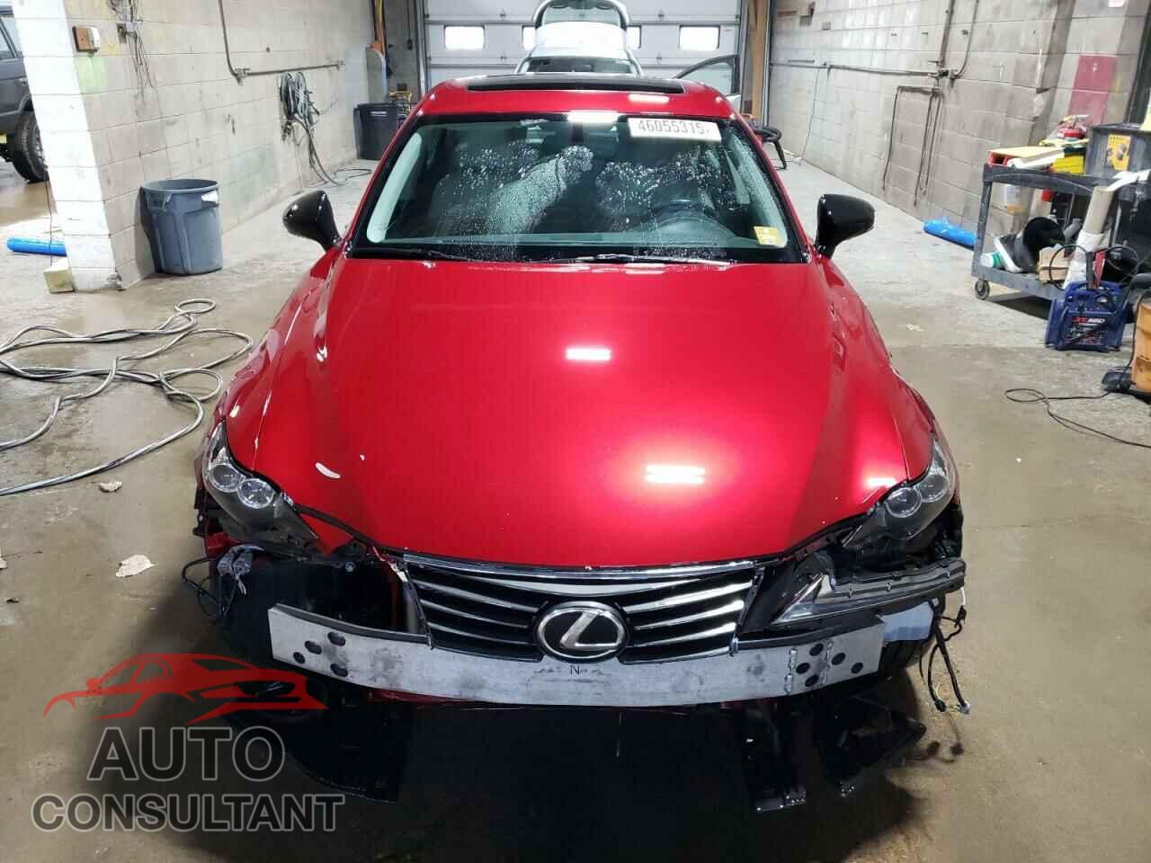 LEXUS IS 2015 - JTHCF1D28F5025221