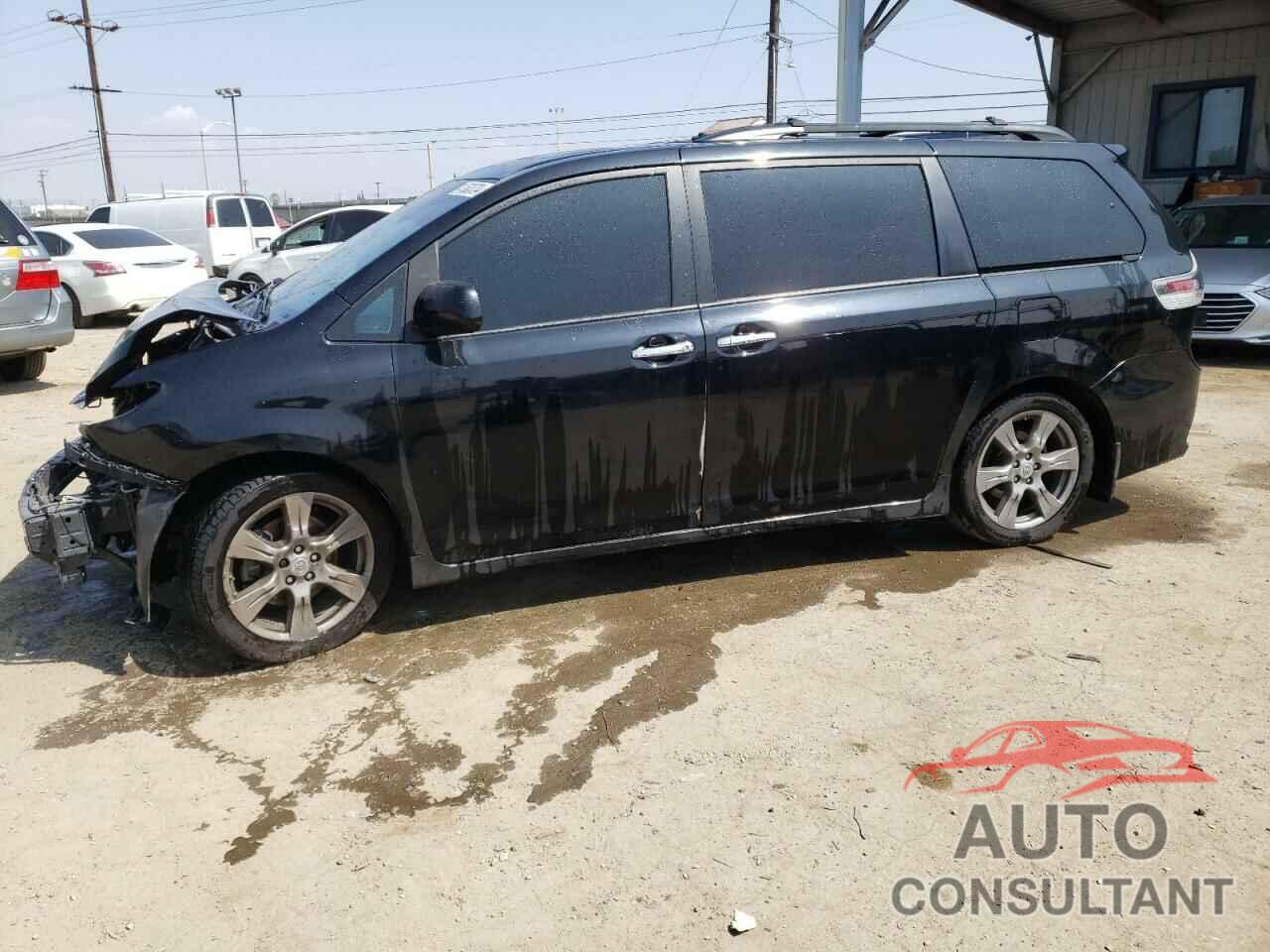 TOYOTA SIENNA 2017 - 5TDXZ3DCXHS856280