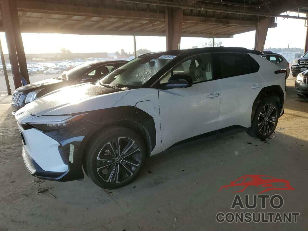 TOYOTA BZ4X XLE 2023 - JTMAAAAA7PA009698