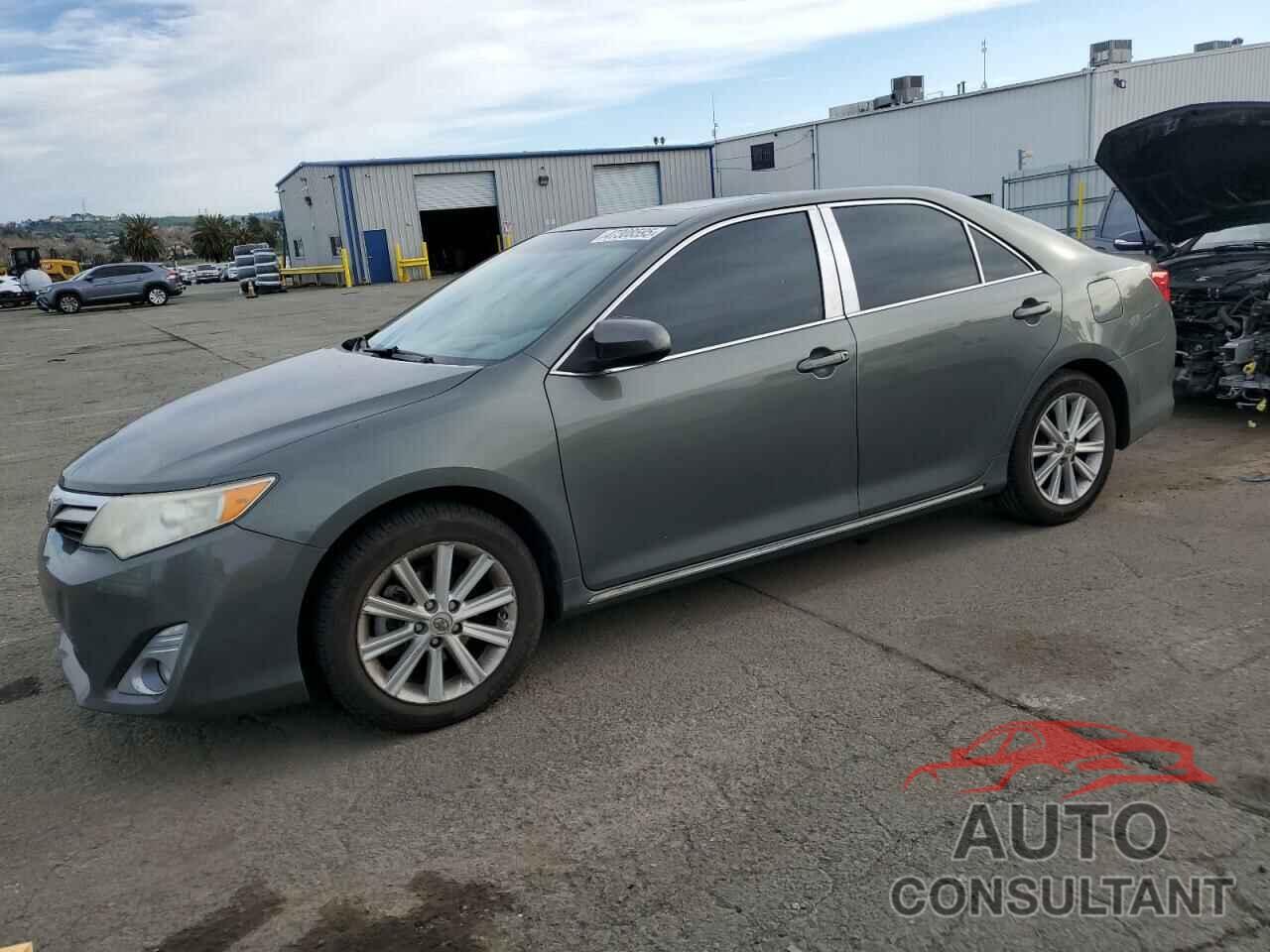 TOYOTA CAMRY 2013 - 4T4BF1FK8DR282832