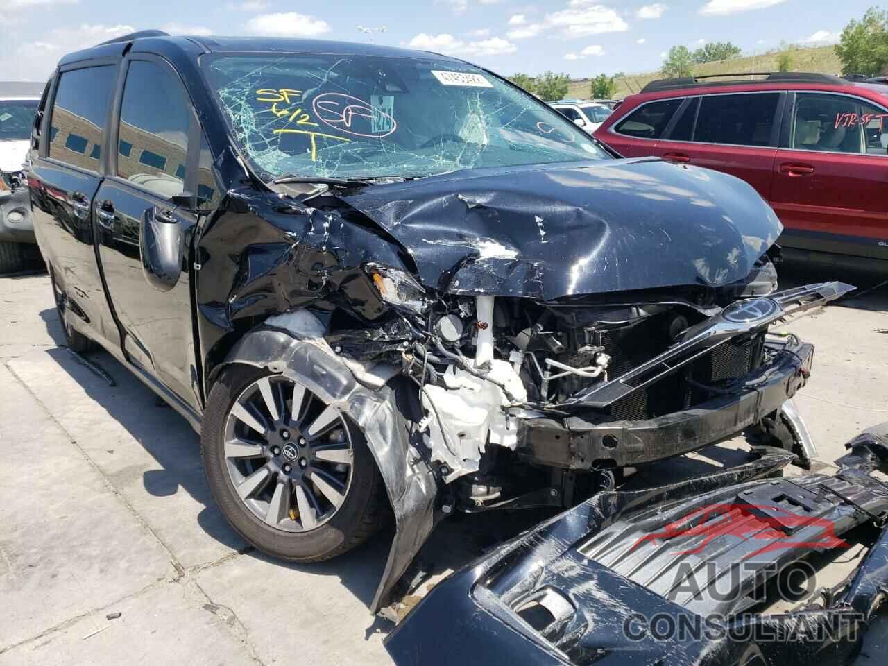 TOYOTA SIENNA 2018 - 5TDDZ3DC1JS198017