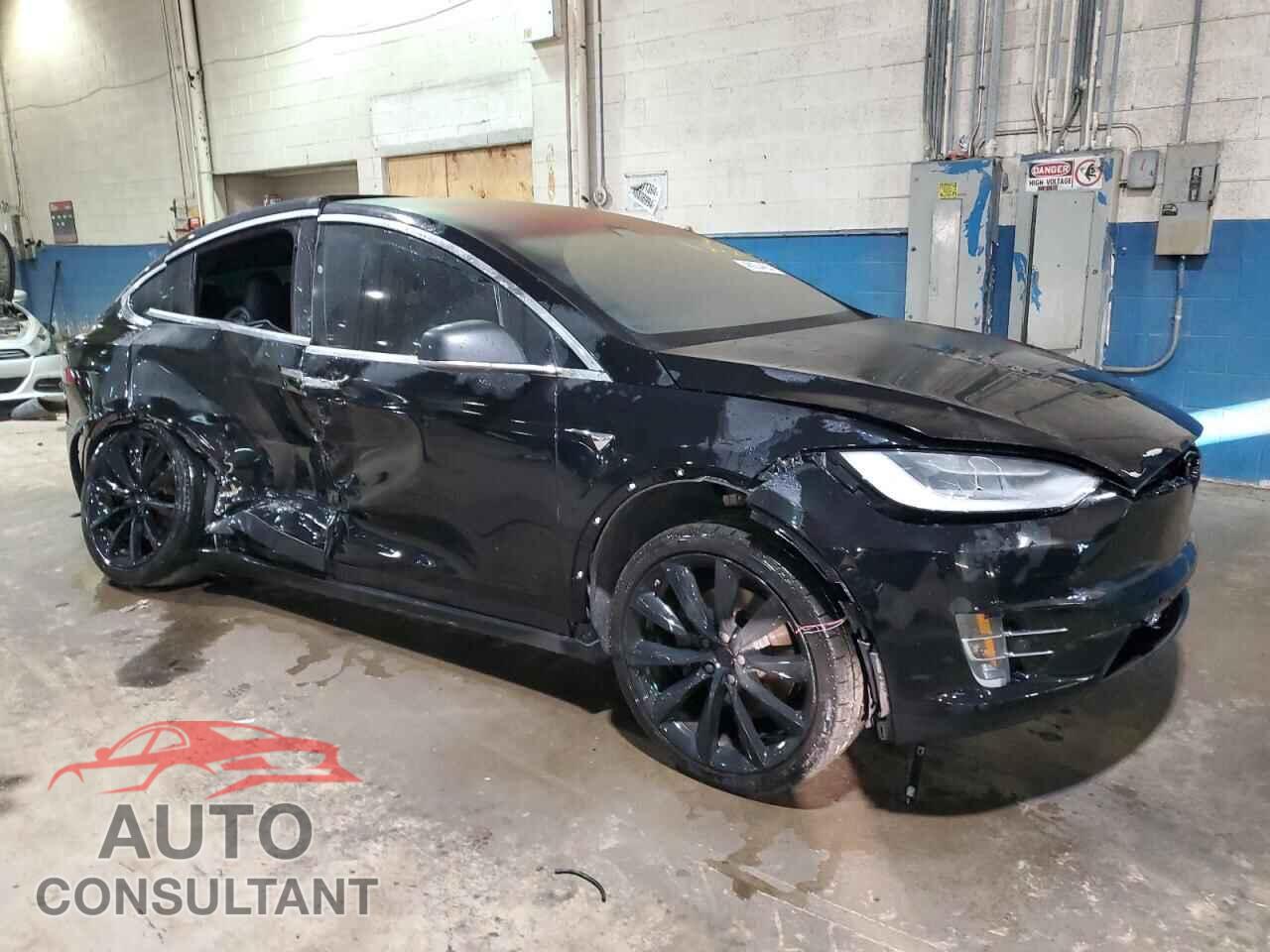 TESLA MODEL X 2019 - 5YJXCBE27KF192064