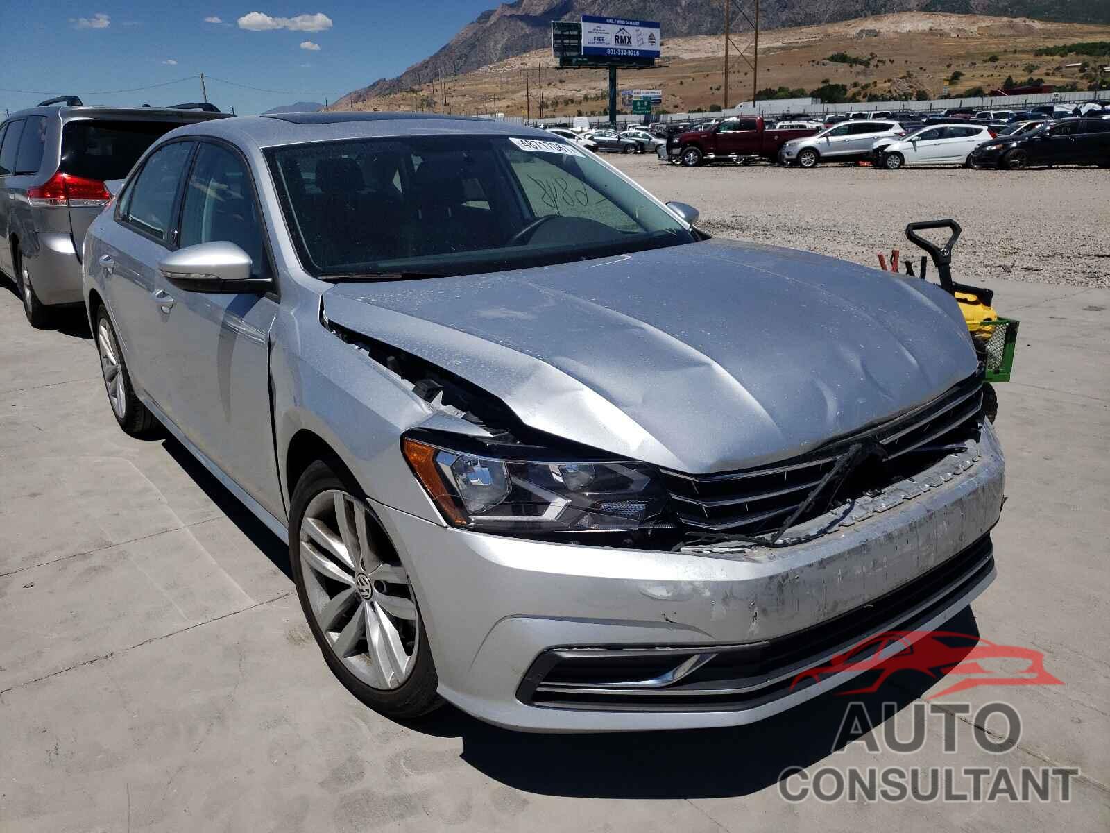 VOLKSWAGEN PASSAT 2019 - 1VWLA7A37KC002130