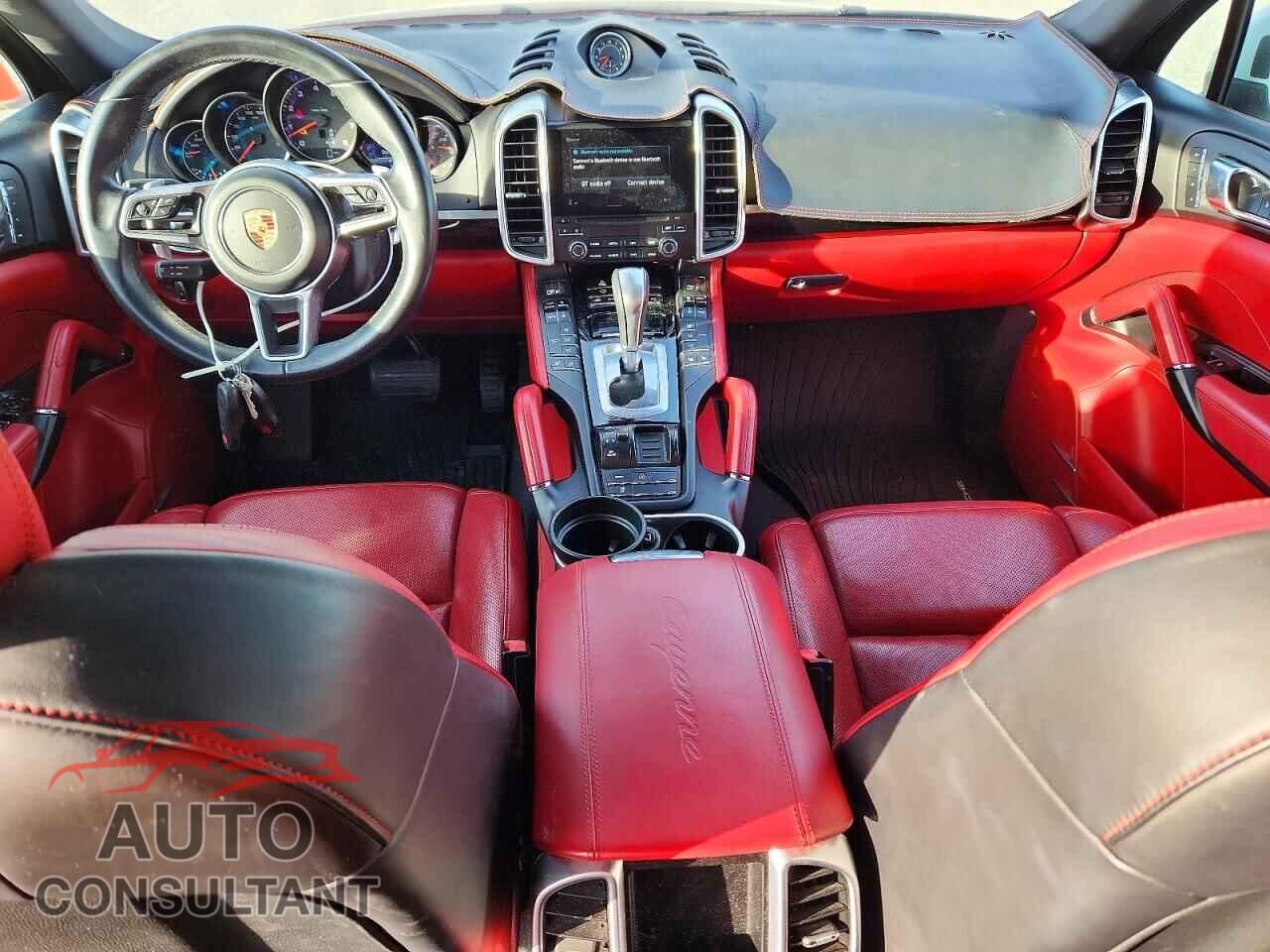 PORSCHE CAYENNE 2017 - WP1AA2A25HKA87471