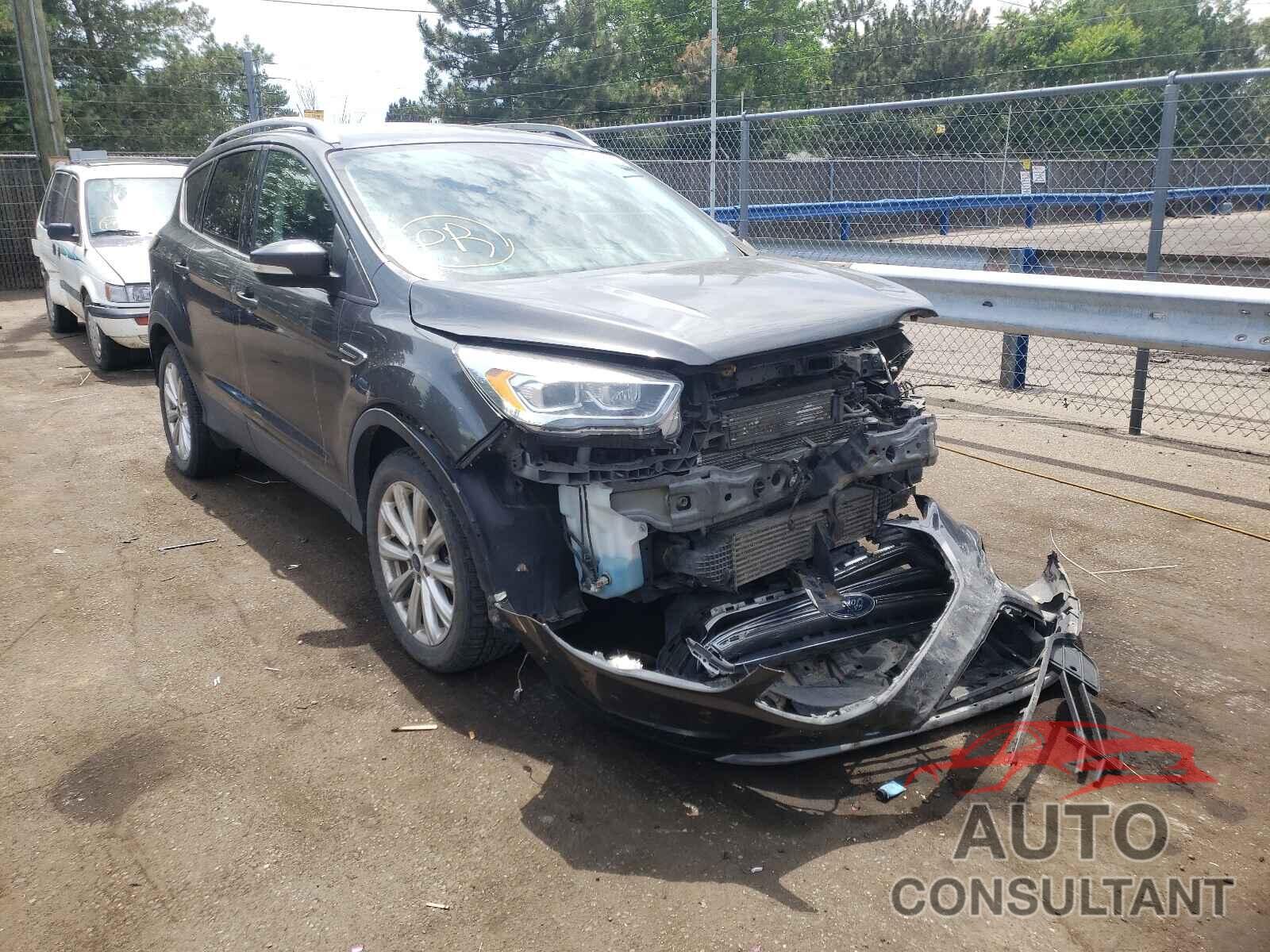 FORD ESCAPE 2017 - 1FMCU9J91HUD80498
