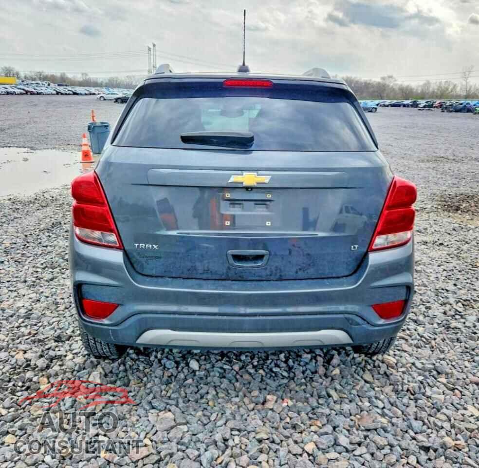 CHEVROLET TRAX 2017 - 3GNCJLSB3HL186181