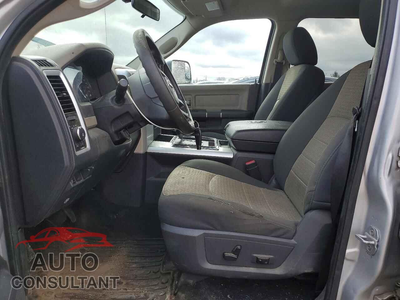 DODGE RAM 1500 2012 - 1C6RD7LT5CS273753