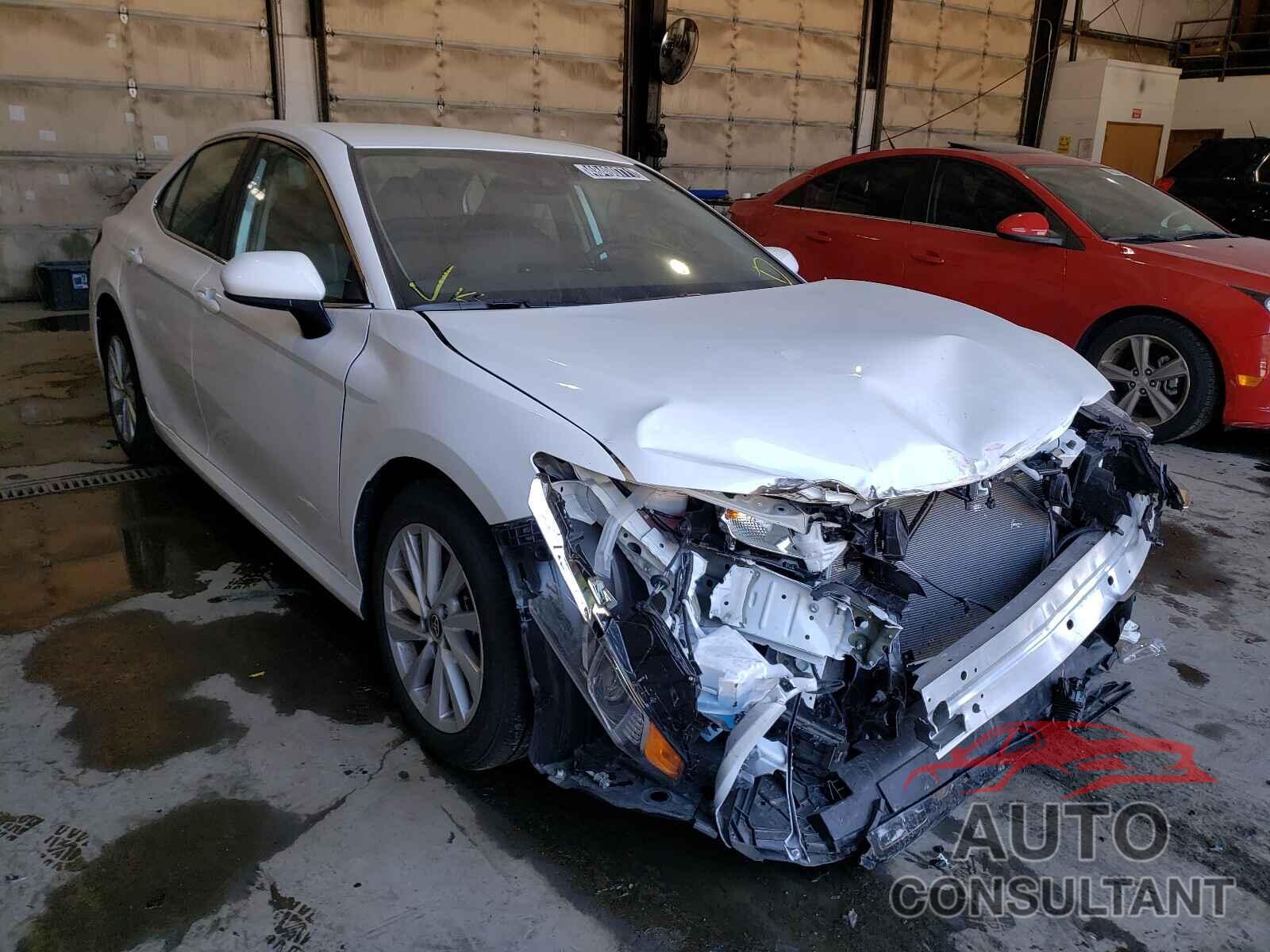 TOYOTA CAMRY 2021 - 4T1C11AK4MU574630