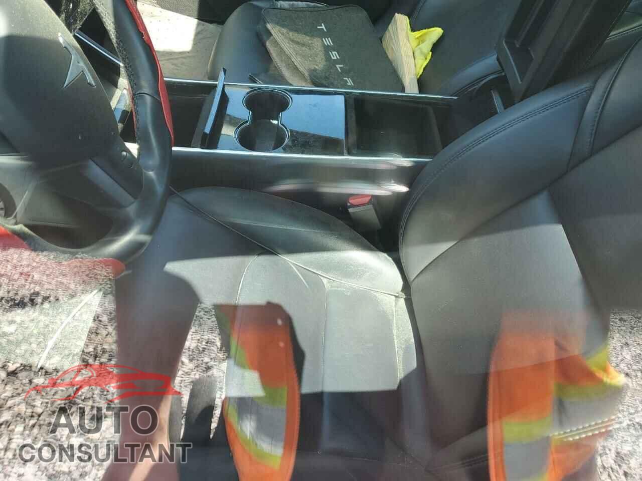TESLA MODEL 3 2018 - 5YJ3E1EA8JF044983