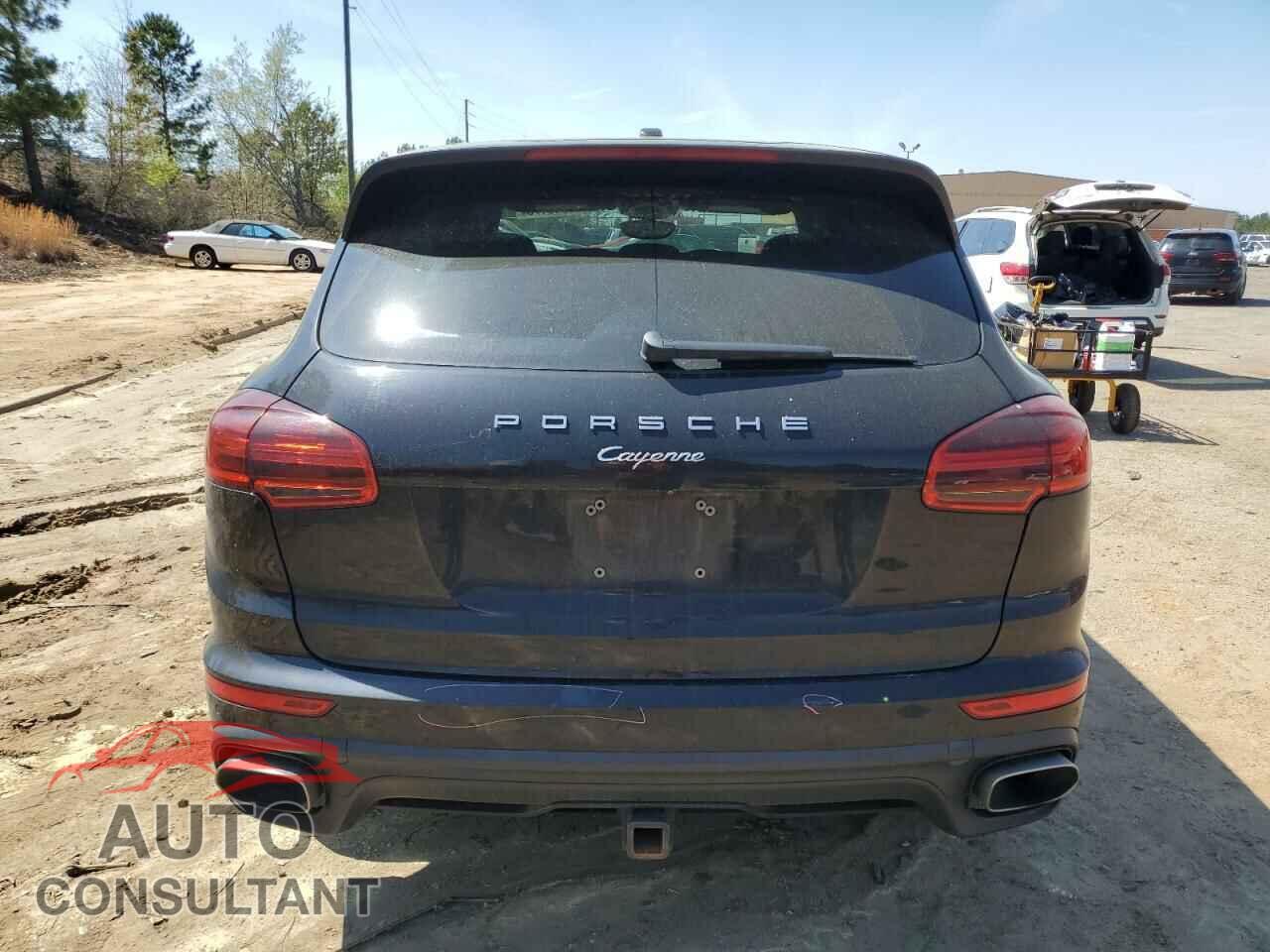 PORSCHE CAYENNE 2015 - WP1AF2A21FLA44898