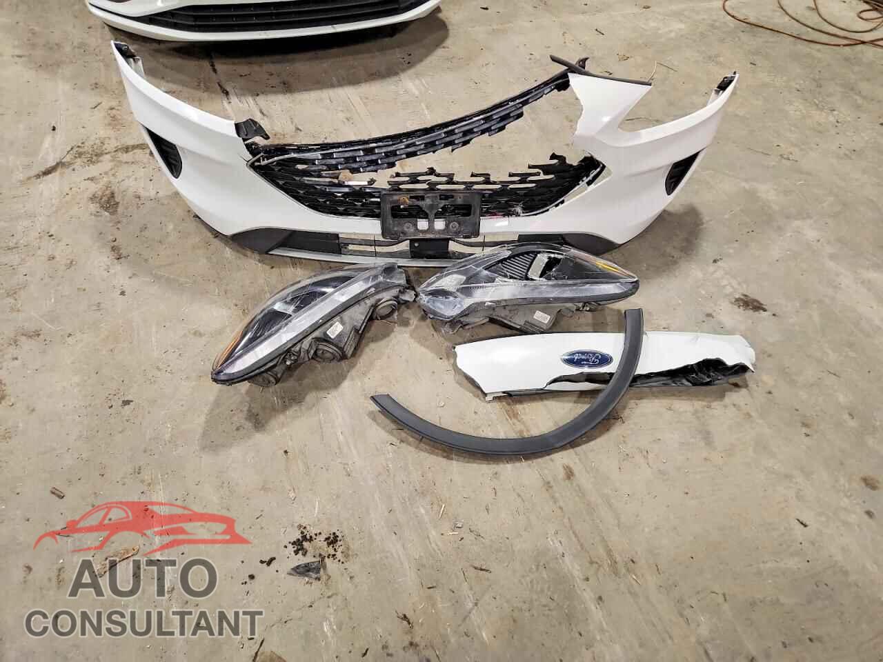 FORD ESCAPE 2020 - 1FMCU9G64LUA89256
