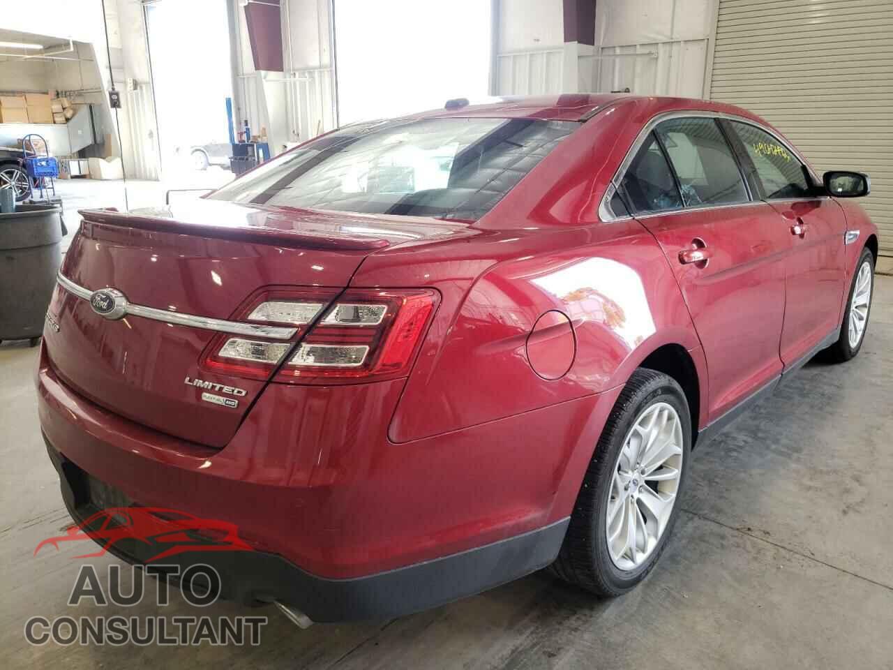 FORD TAURUS 2018 - 1FAHP2J85JG127923