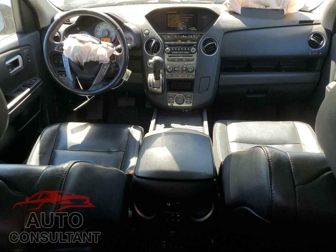 HONDA PILOT 2015 - 5FNYF4H90FB032551
