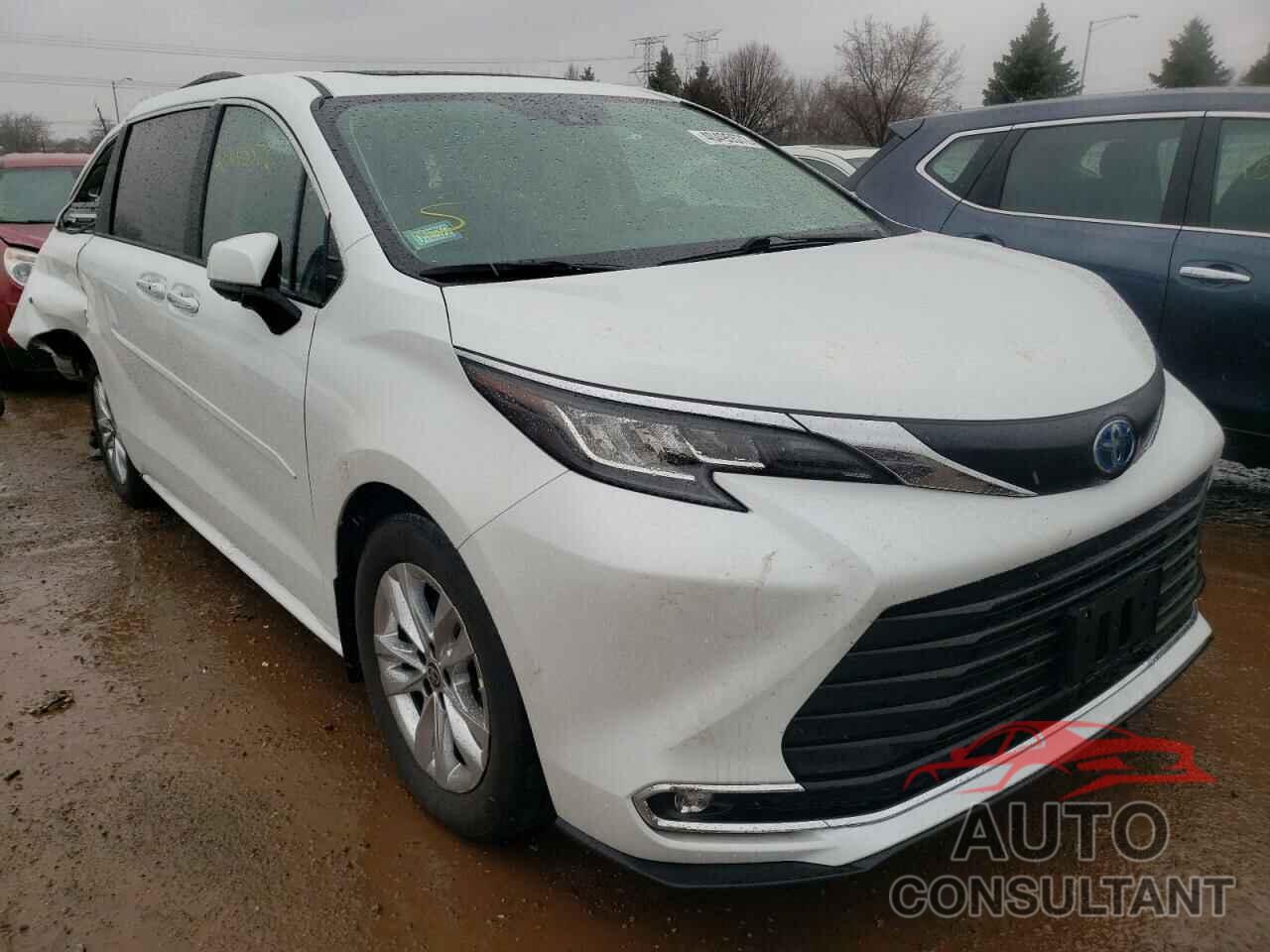 TOYOTA SIENNA 2022 - 5TDJRKEC0NS102184