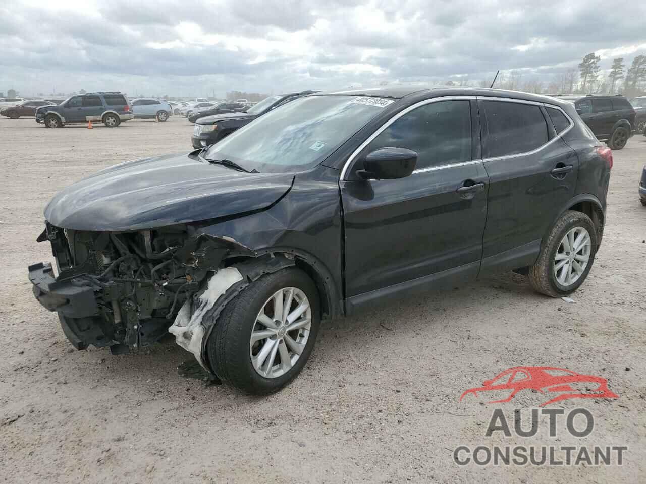 NISSAN ROGUE 2018 - JN1BJ1CP0JW164953