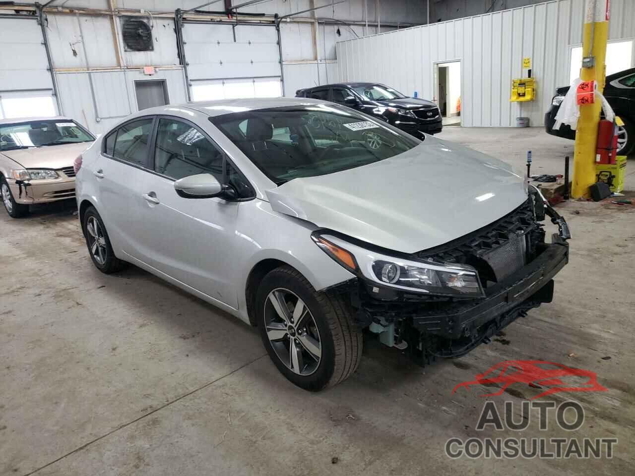 KIA FORTE 2018 - 3KPFL4A74JE238852