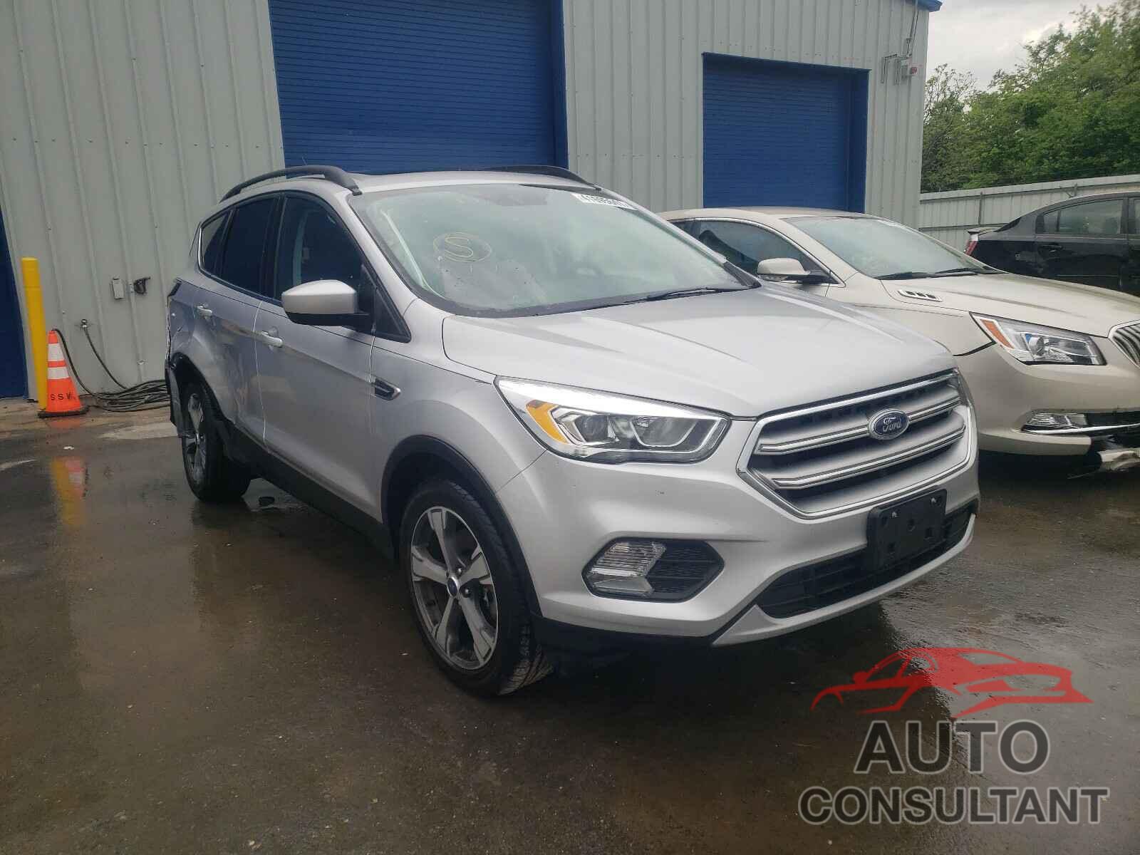 FORD ESCAPE 2017 - 1FMCU9G97HUA35810