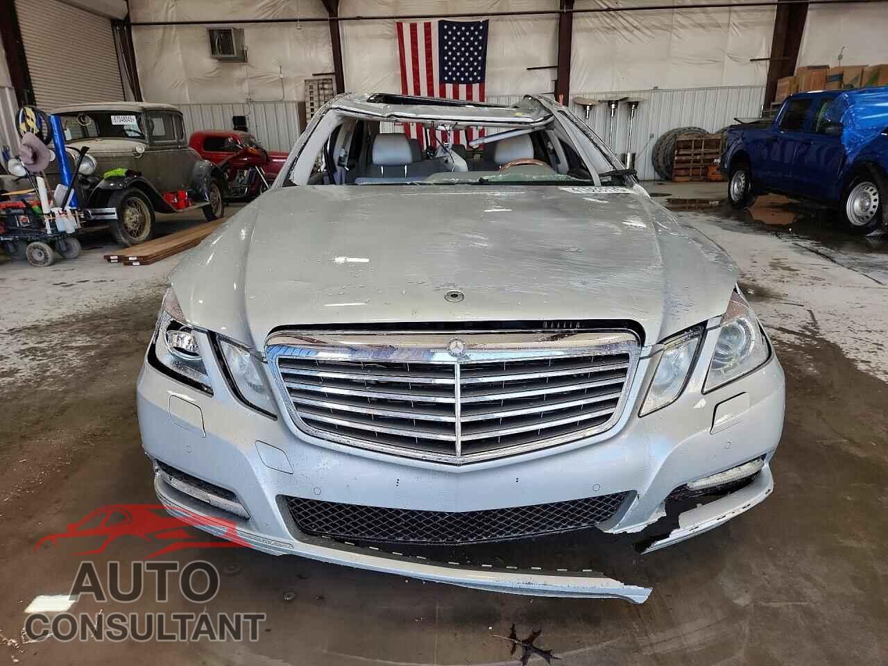 MERCEDES-BENZ E-CLASS 2011 - WDDHF7CB3BA421818