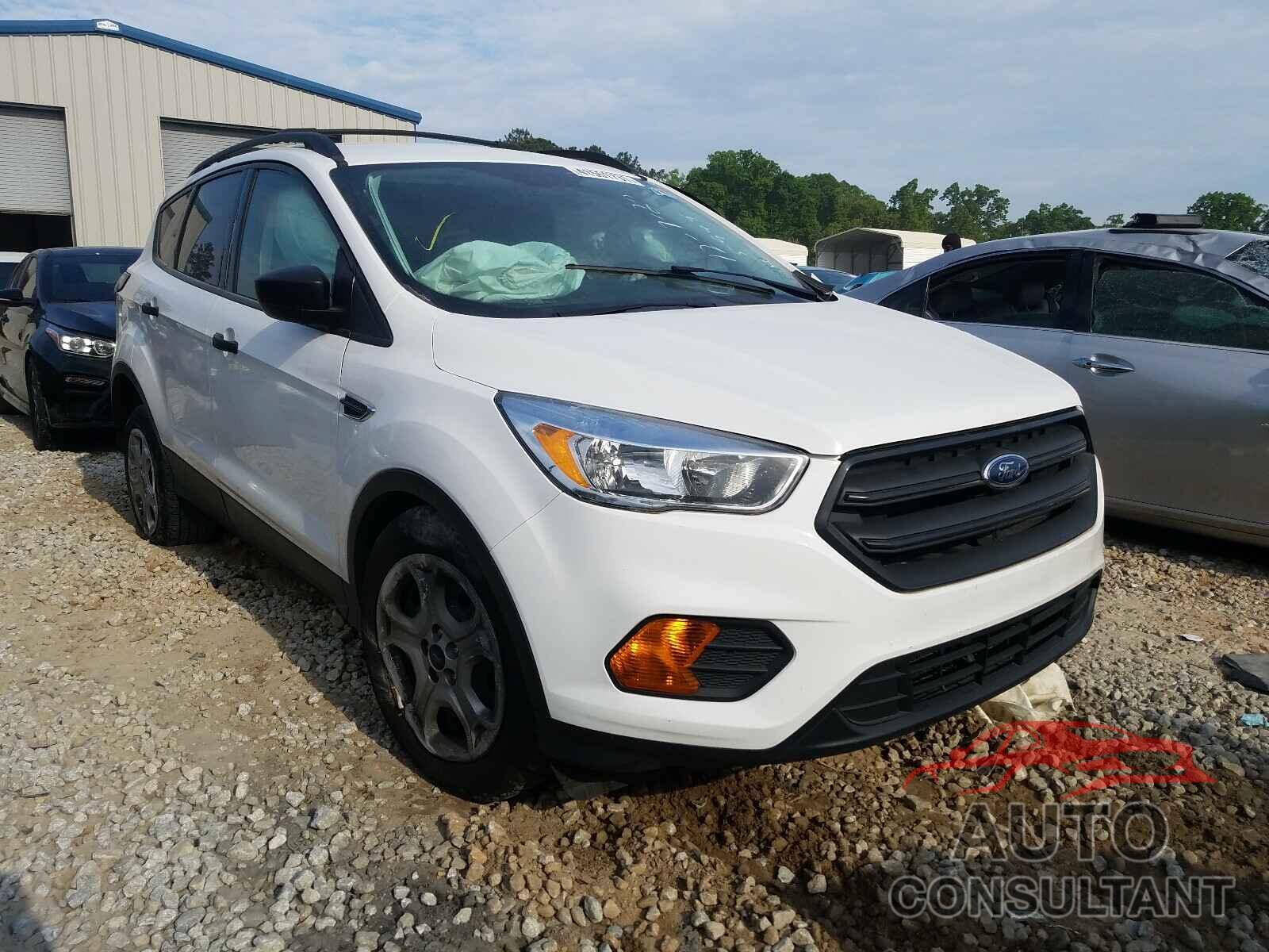 FORD ESCAPE 2017 - 1FMCU0F77HUD85949