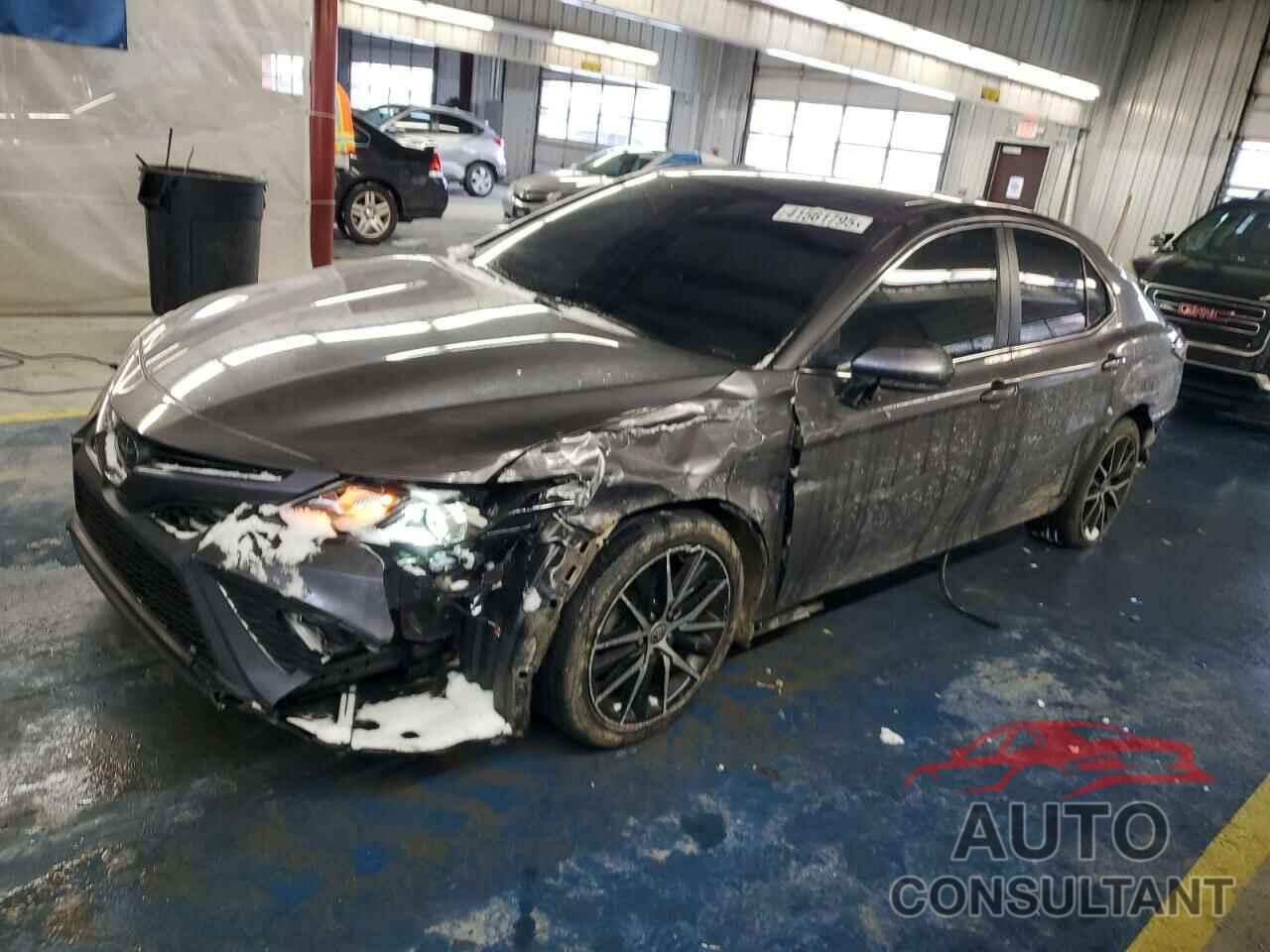 TOYOTA CAMRY 2021 - 4T1G11AK2MU608422