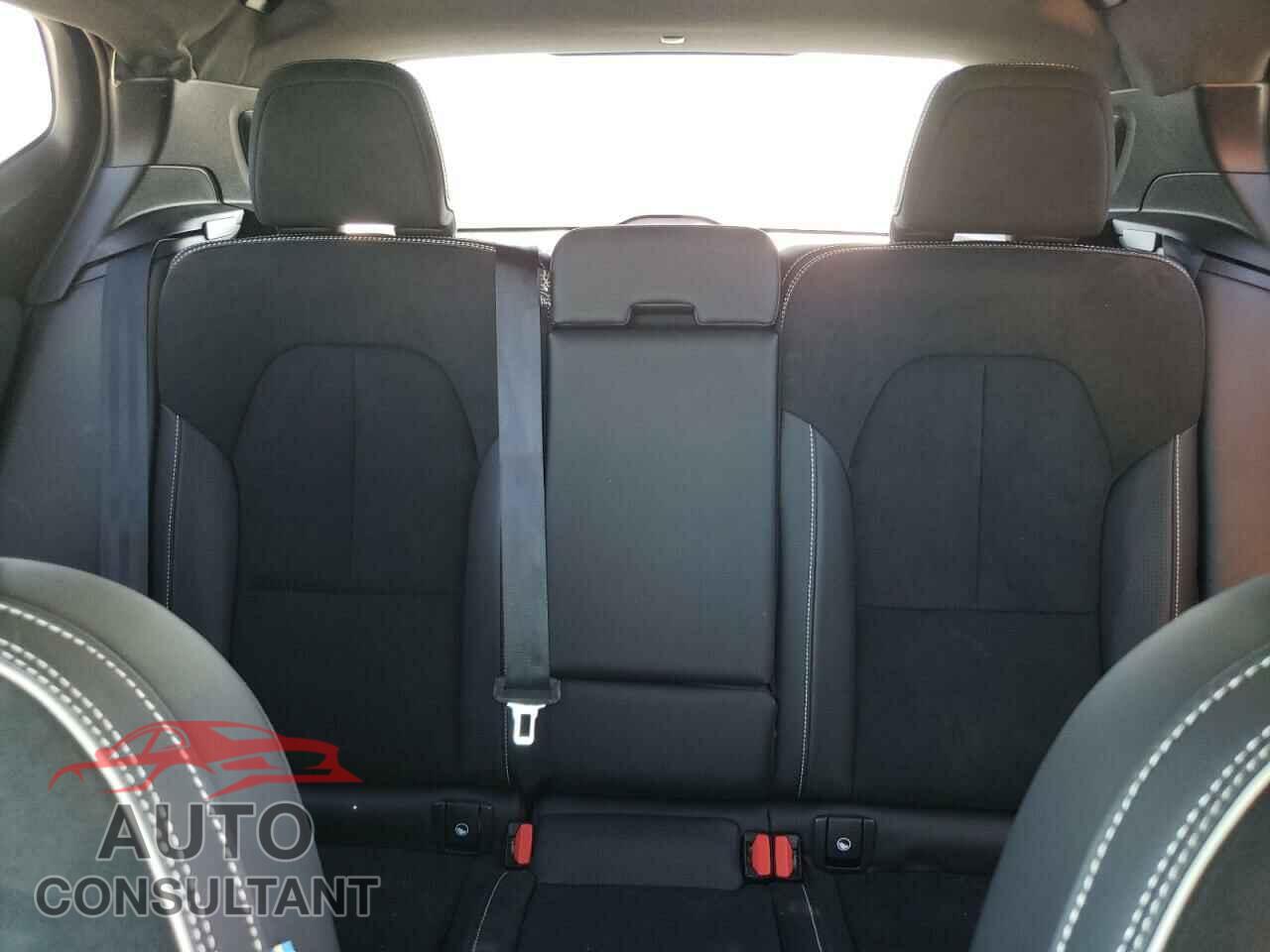VOLVO XC40 2021 - YV4AC2HM0M2425384