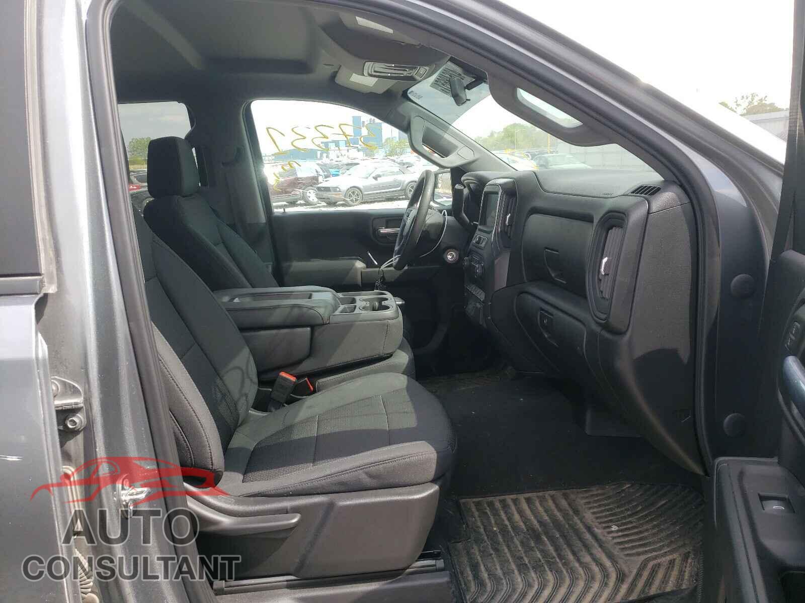CHEVROLET SILVERADO 2020 - 1GCUYAEF4LZ242514