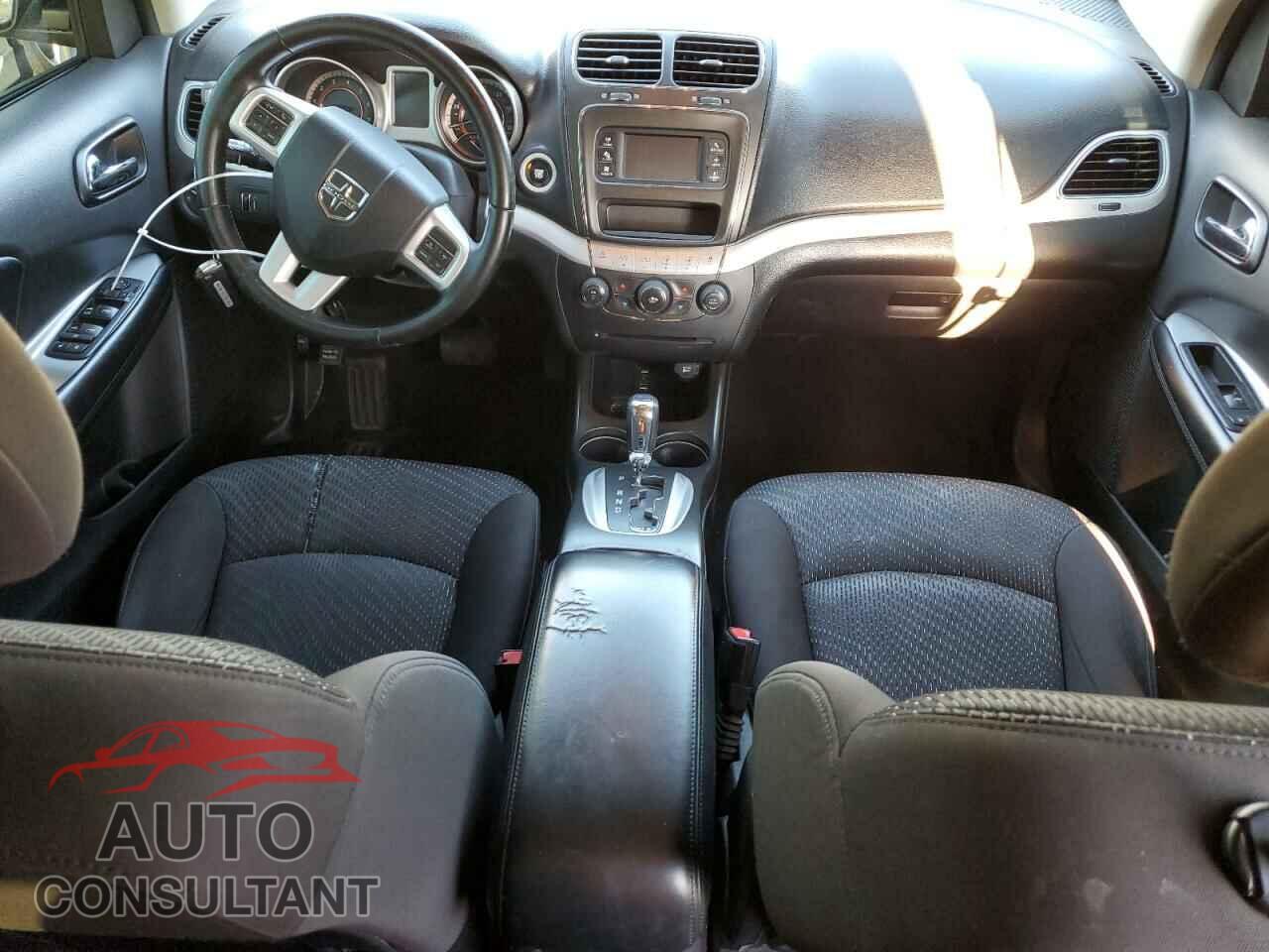 DODGE JOURNEY 2017 - 3C4PDCBB3HT580524