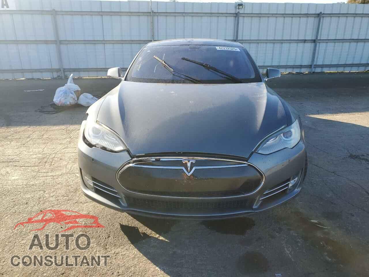 TESLA MODEL S 2013 - 5YJSA1CP5DFP04562