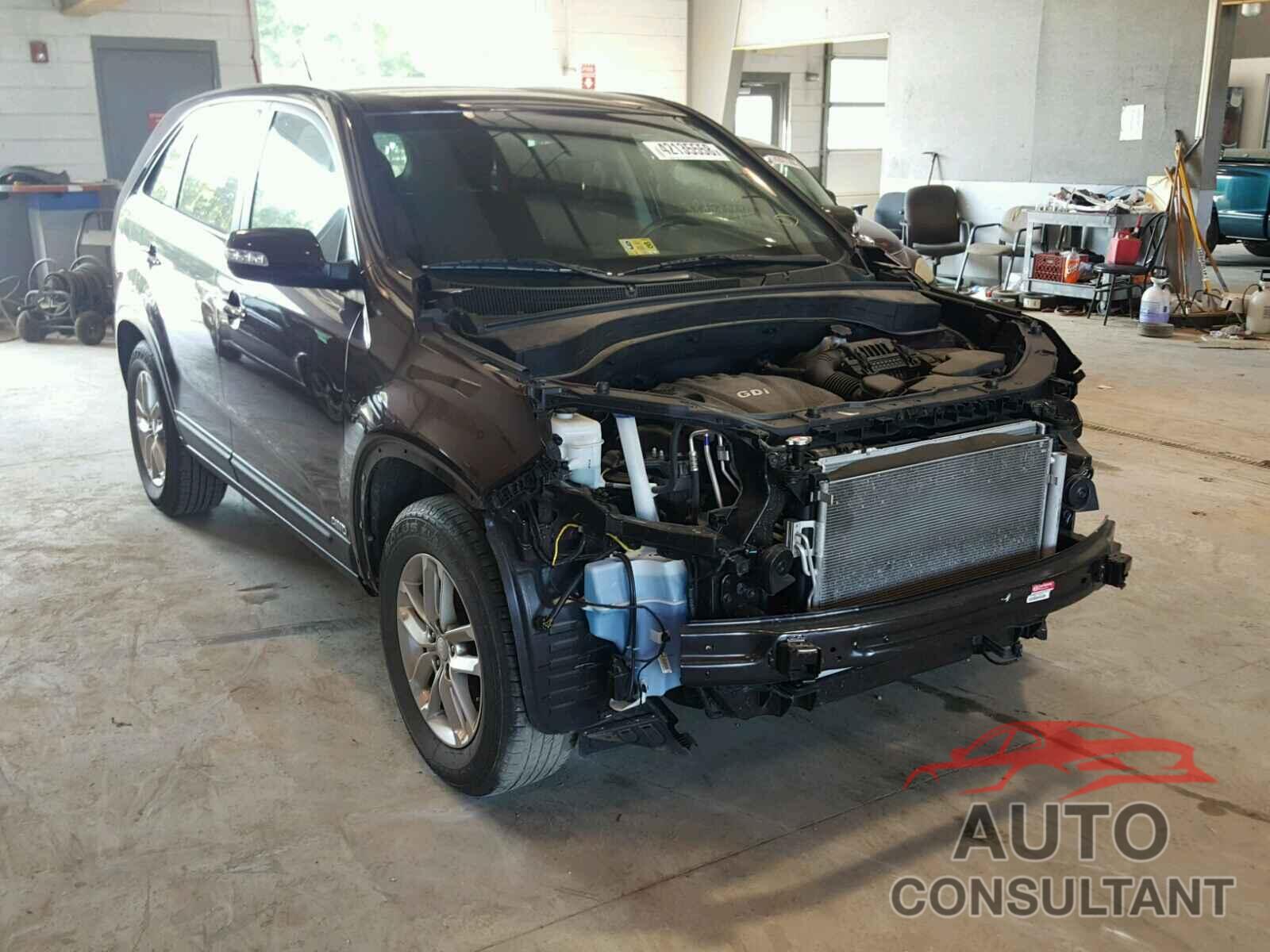 KIA SORENTO LX 2015 - 5XYKTCA6XFG637761
