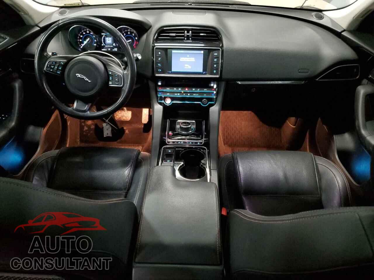 JAGUAR F-PACE 2017 - SADCK2BVXHA896216
