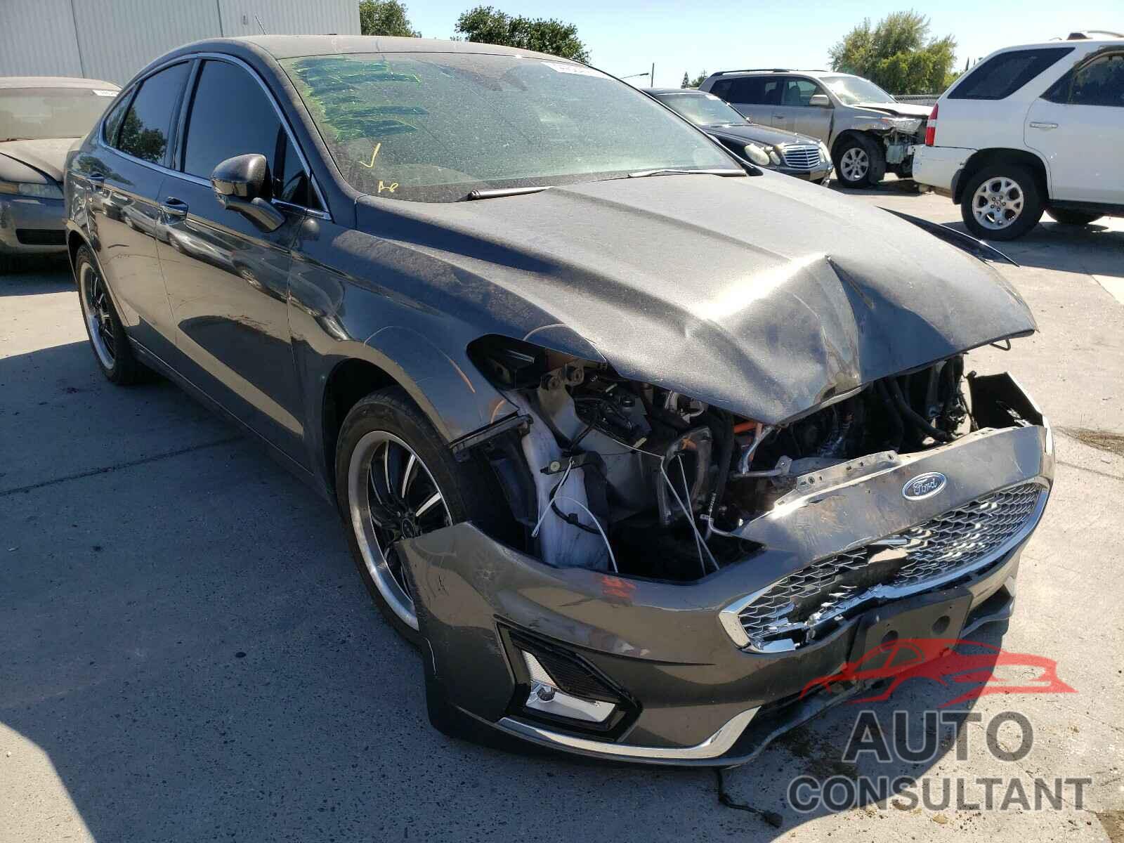 FORD FUSION 2019 - 3FA6P0SU8KR178480