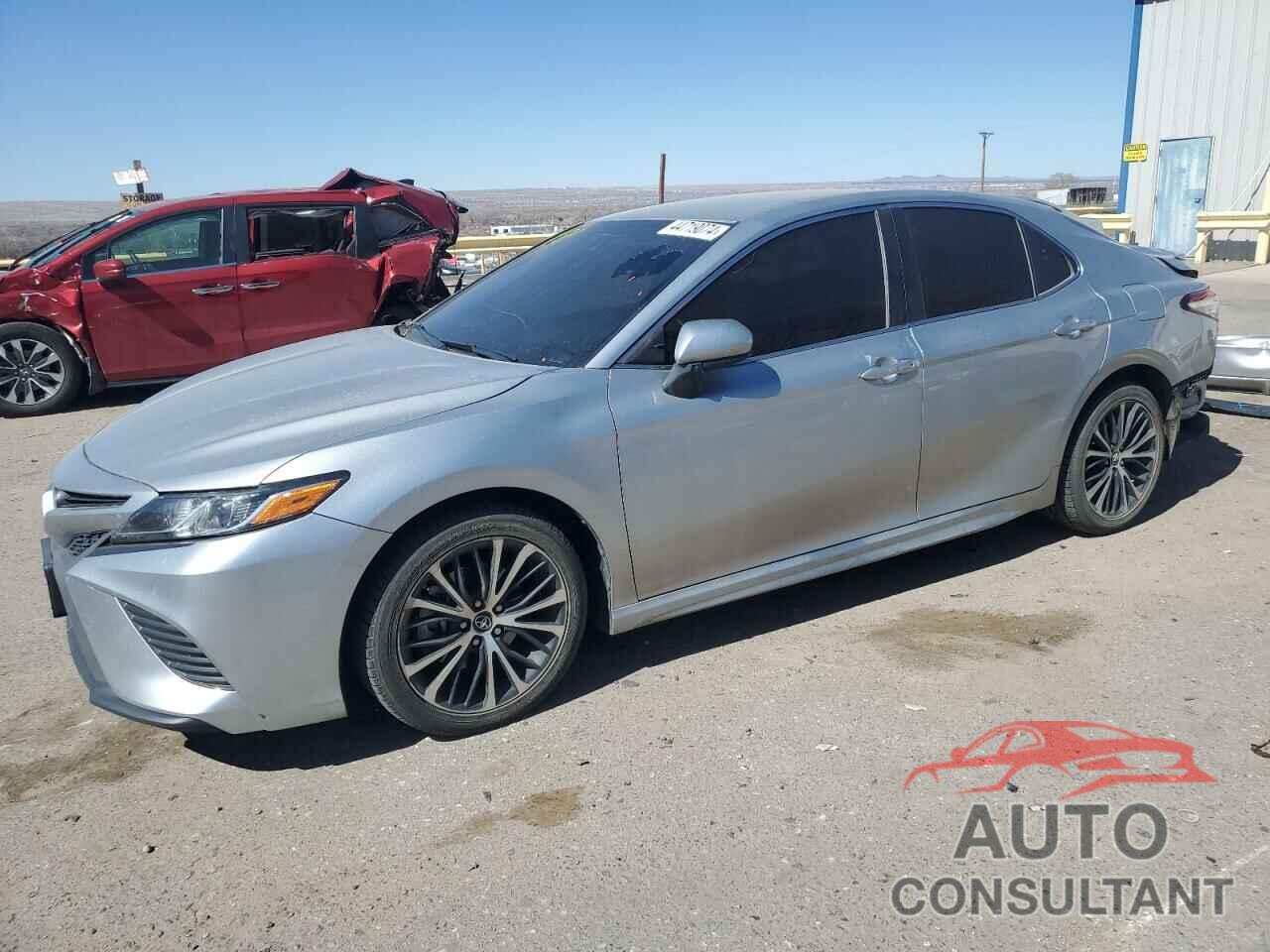 TOYOTA CAMRY 2018 - 4T1B11HK0JU035788