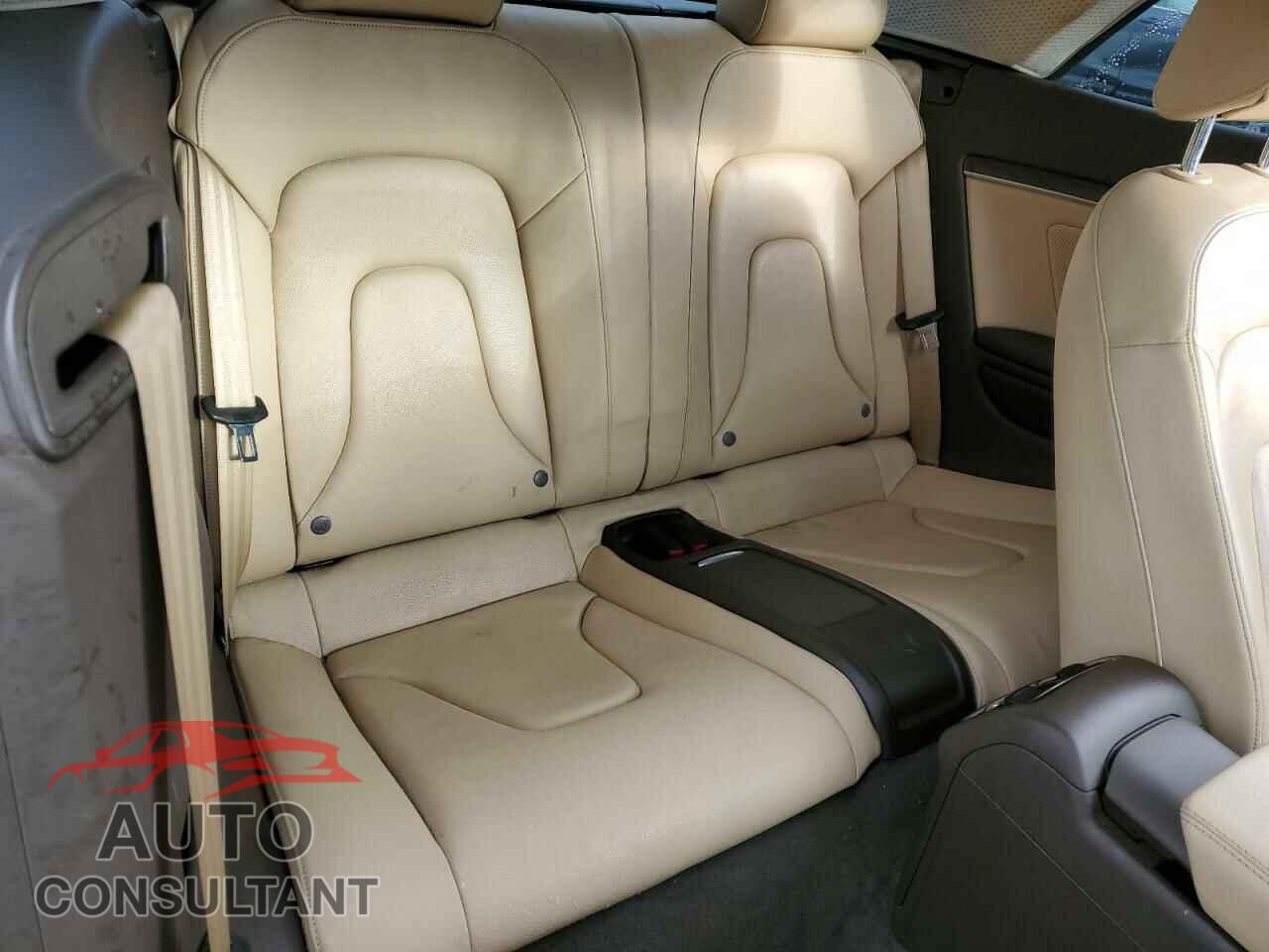 AUDI A5 2015 - WAUMFAFHXFN001880