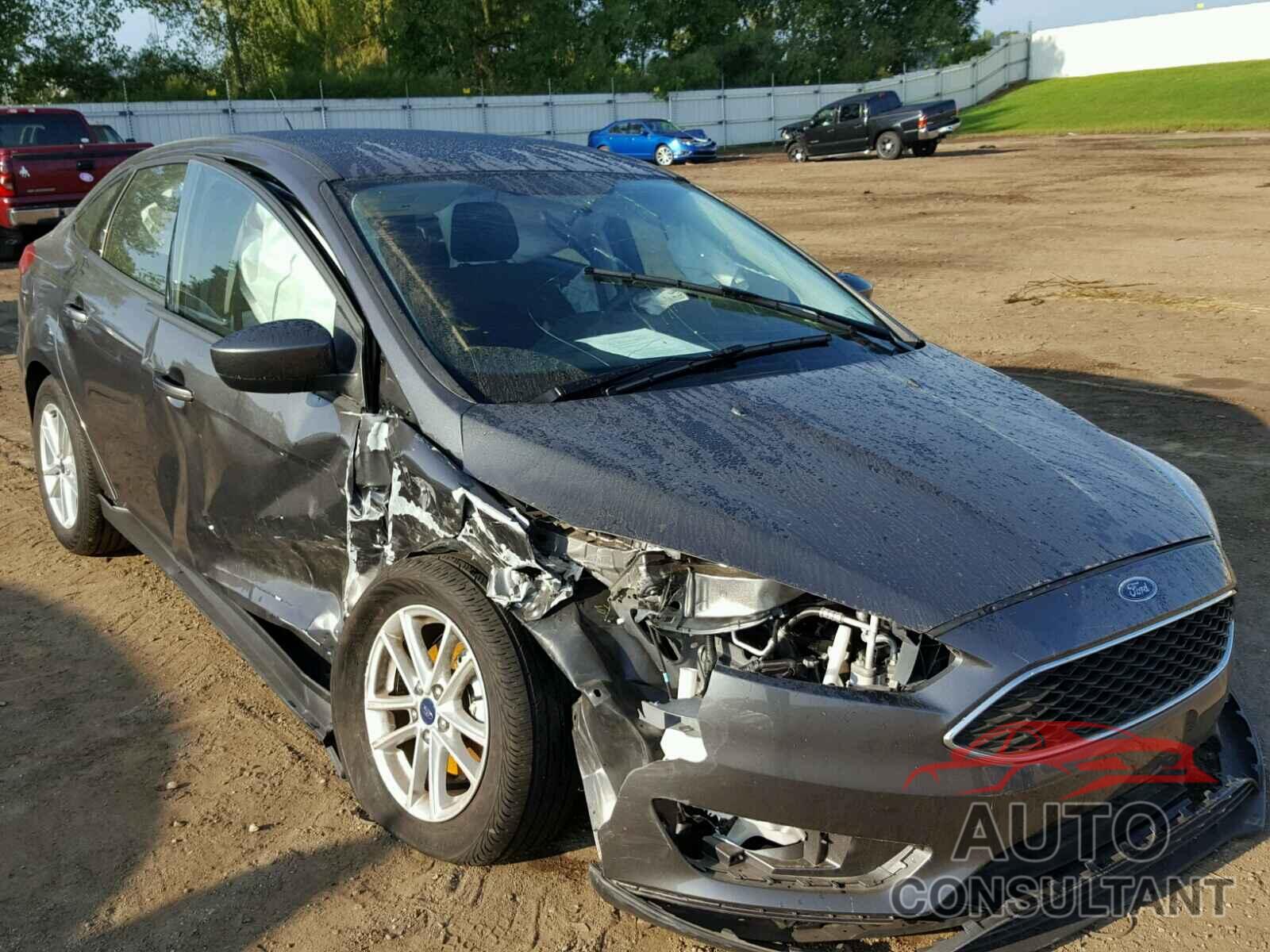 FORD FOCUS 2018 - 1FADP3F26JL310862