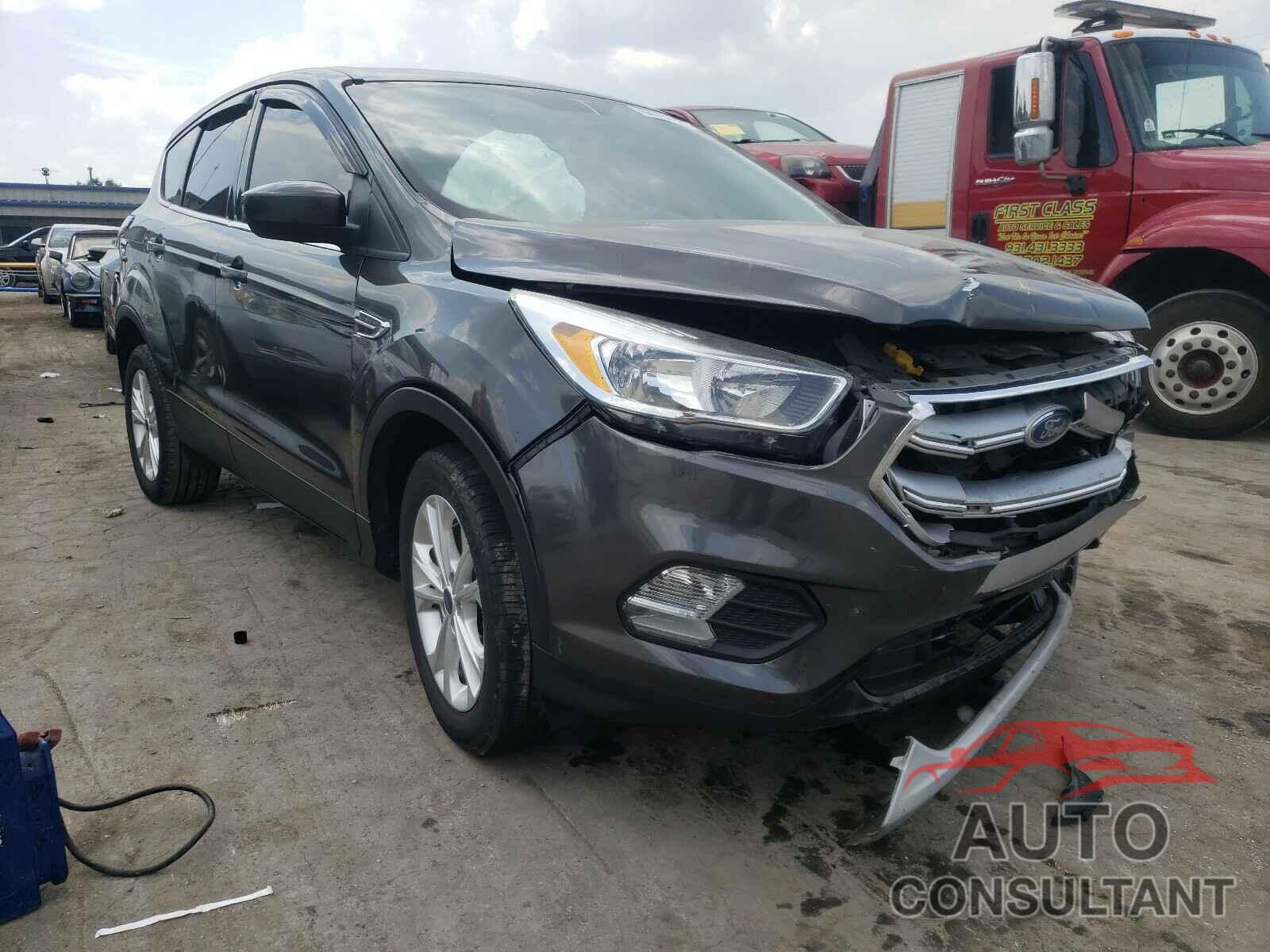 FORD ESCAPE 2017 - 1FMCU0GD7HUB20291