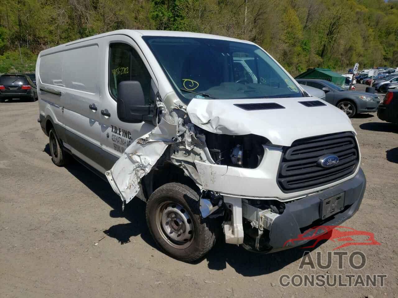 FORD TRANSIT CO 2017 - 1FTYR2YM7HKA85124