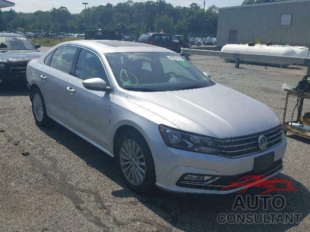 VOLKSWAGEN PASSAT 2016 - 1VWBT7A32GC004445