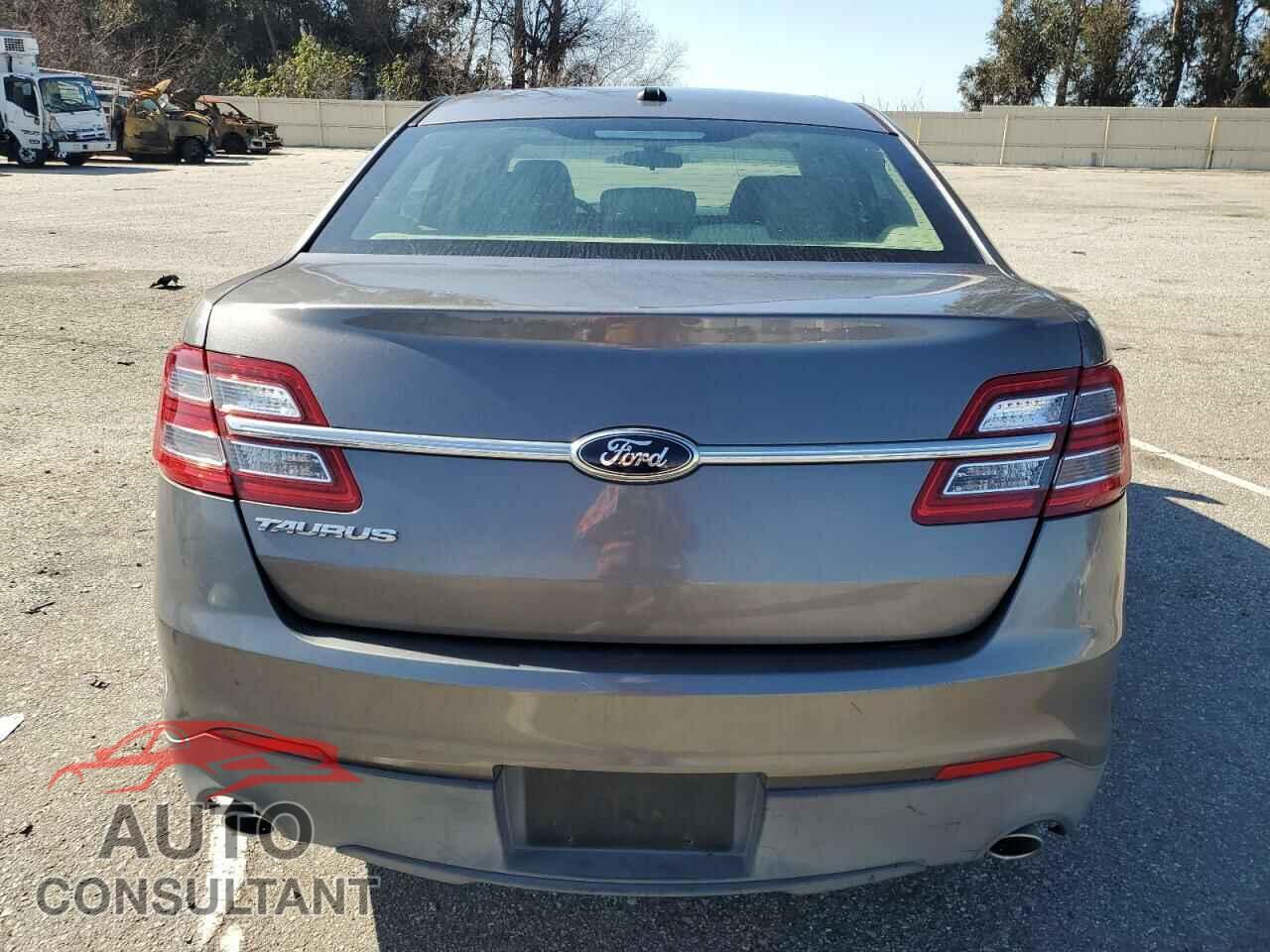 FORD TAURUS 2013 - 1FAHP2D82DG172852